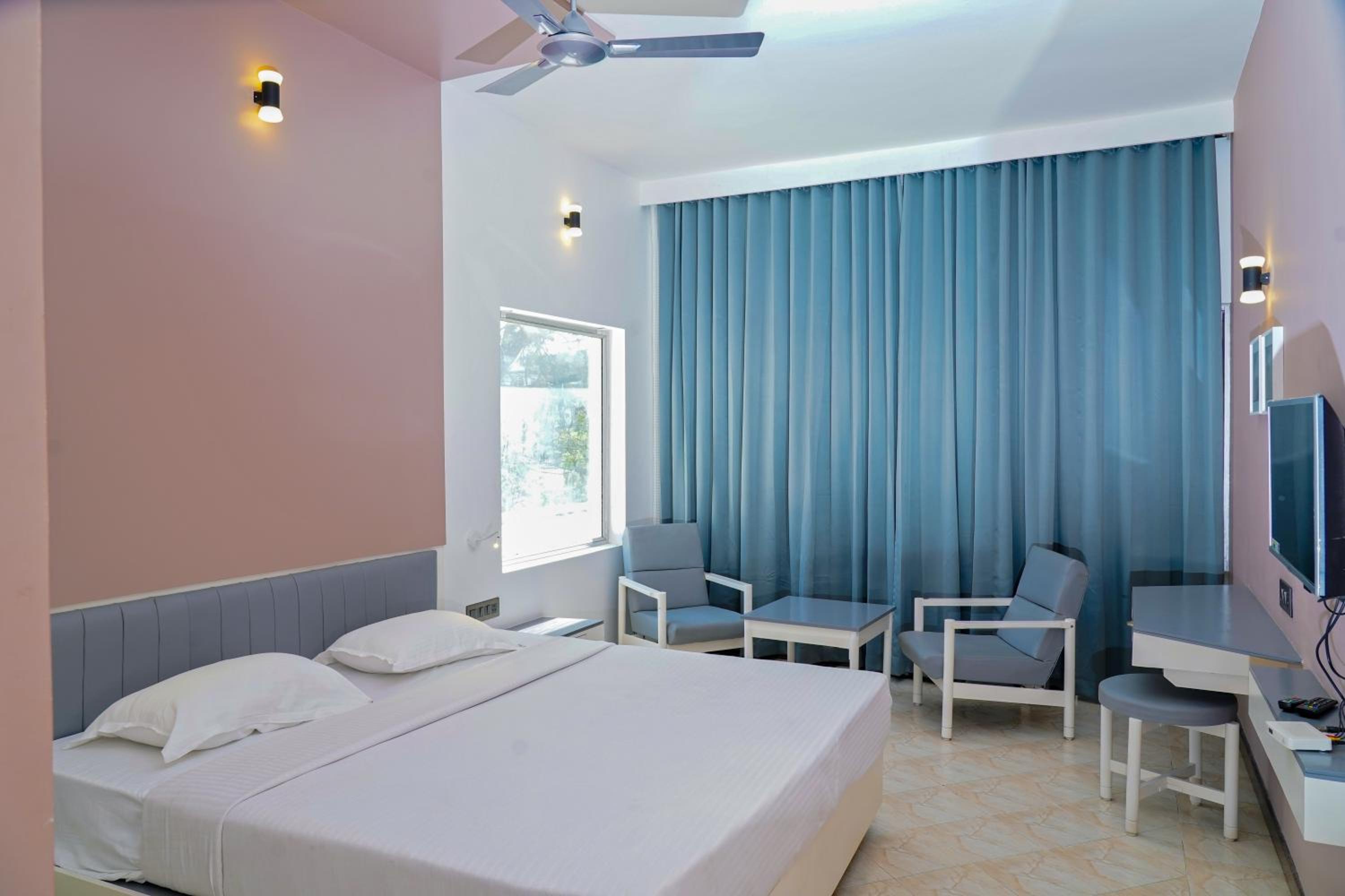 Standard Double Room - Photo 3