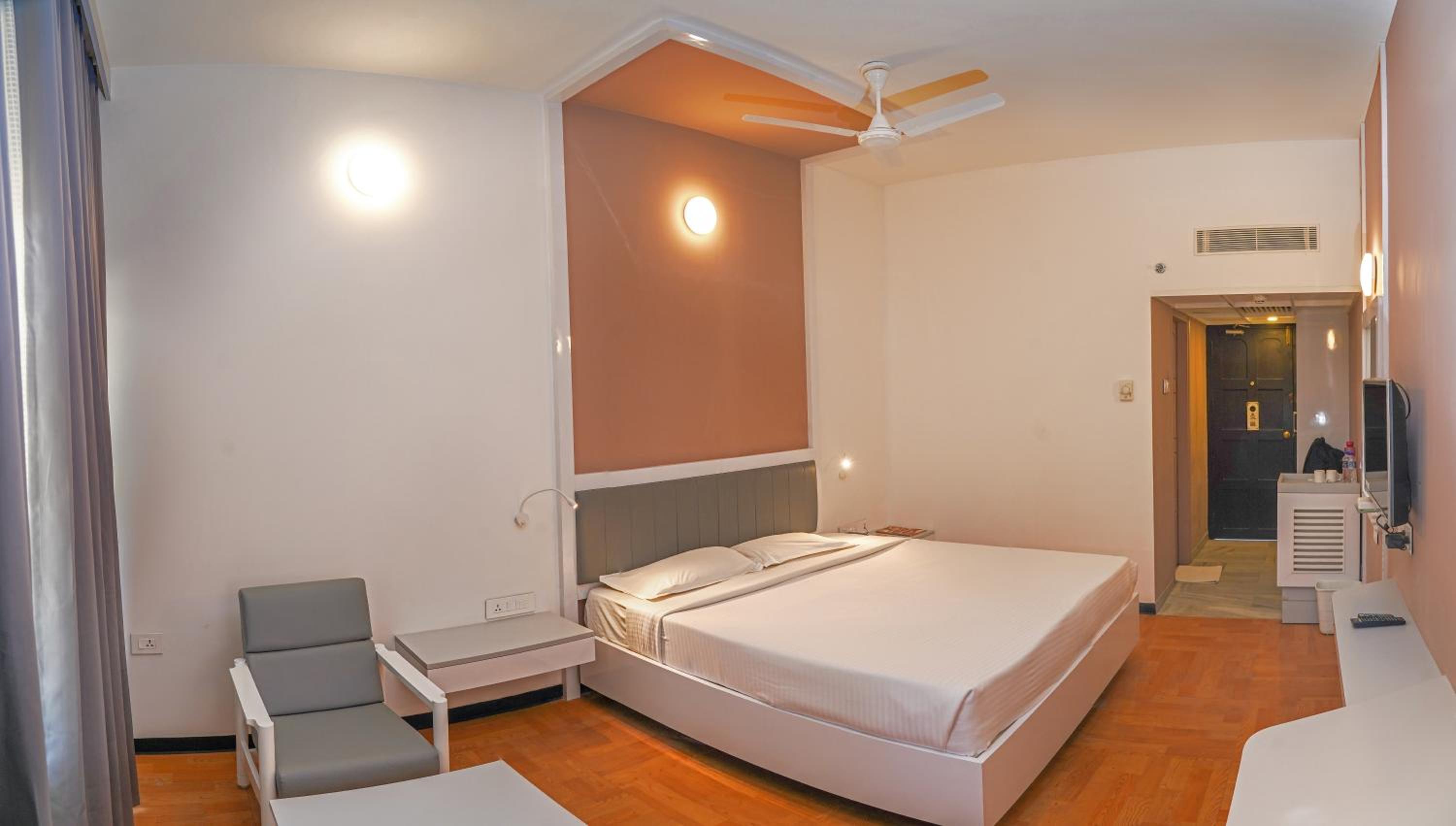 Standard Double Room - Photo 4