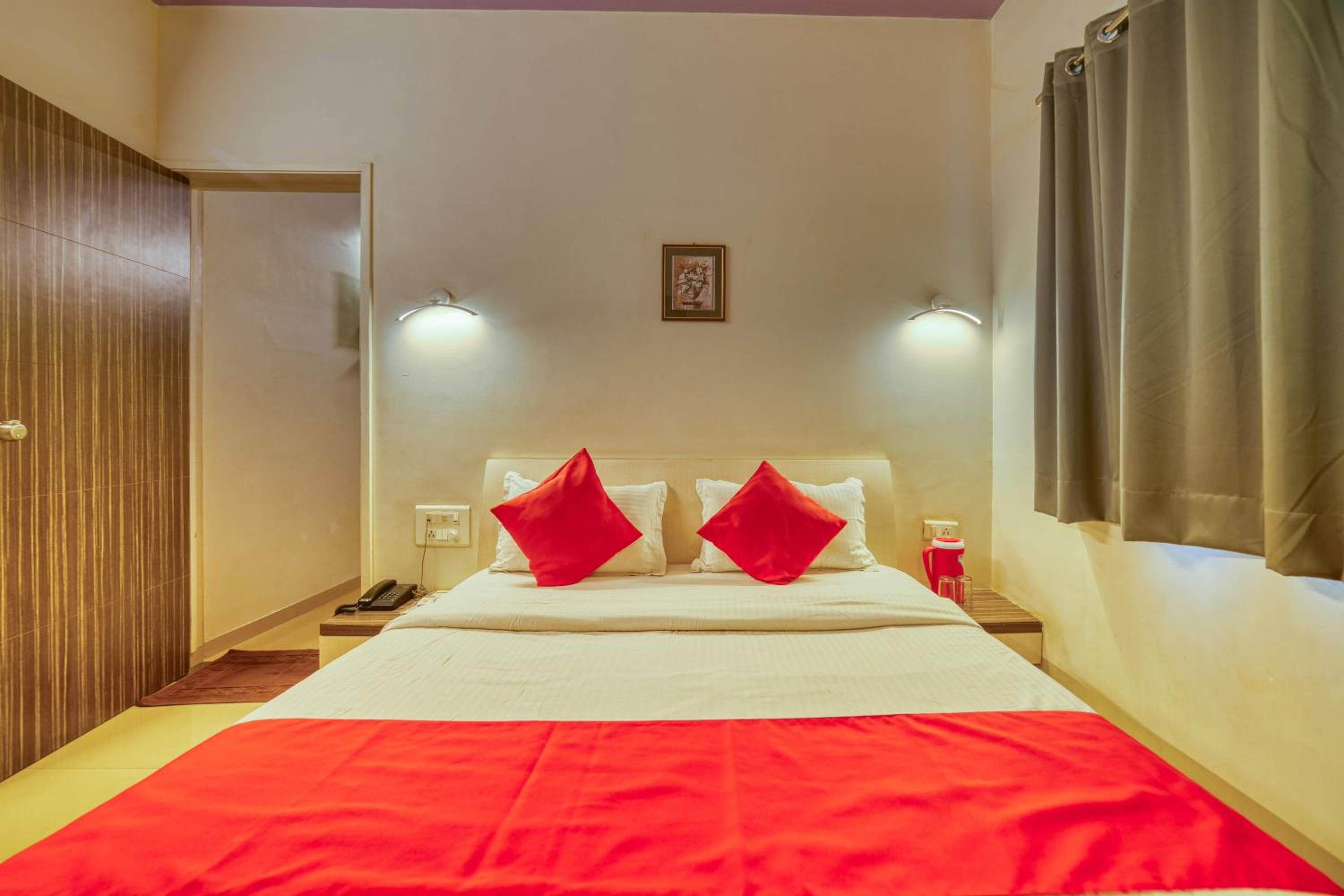 Suite Room AC photo 1