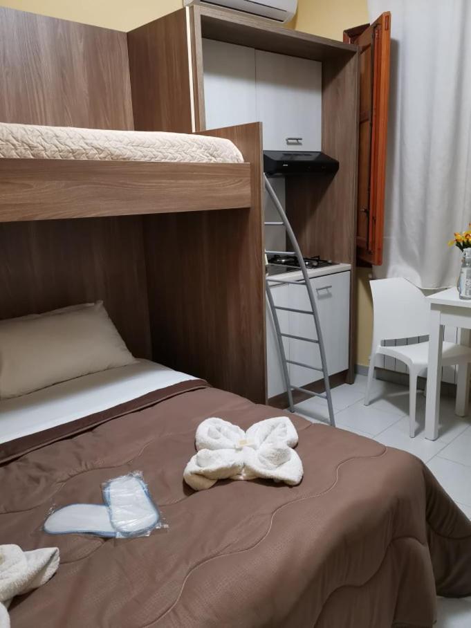 Basic Triple Room - Photo 5