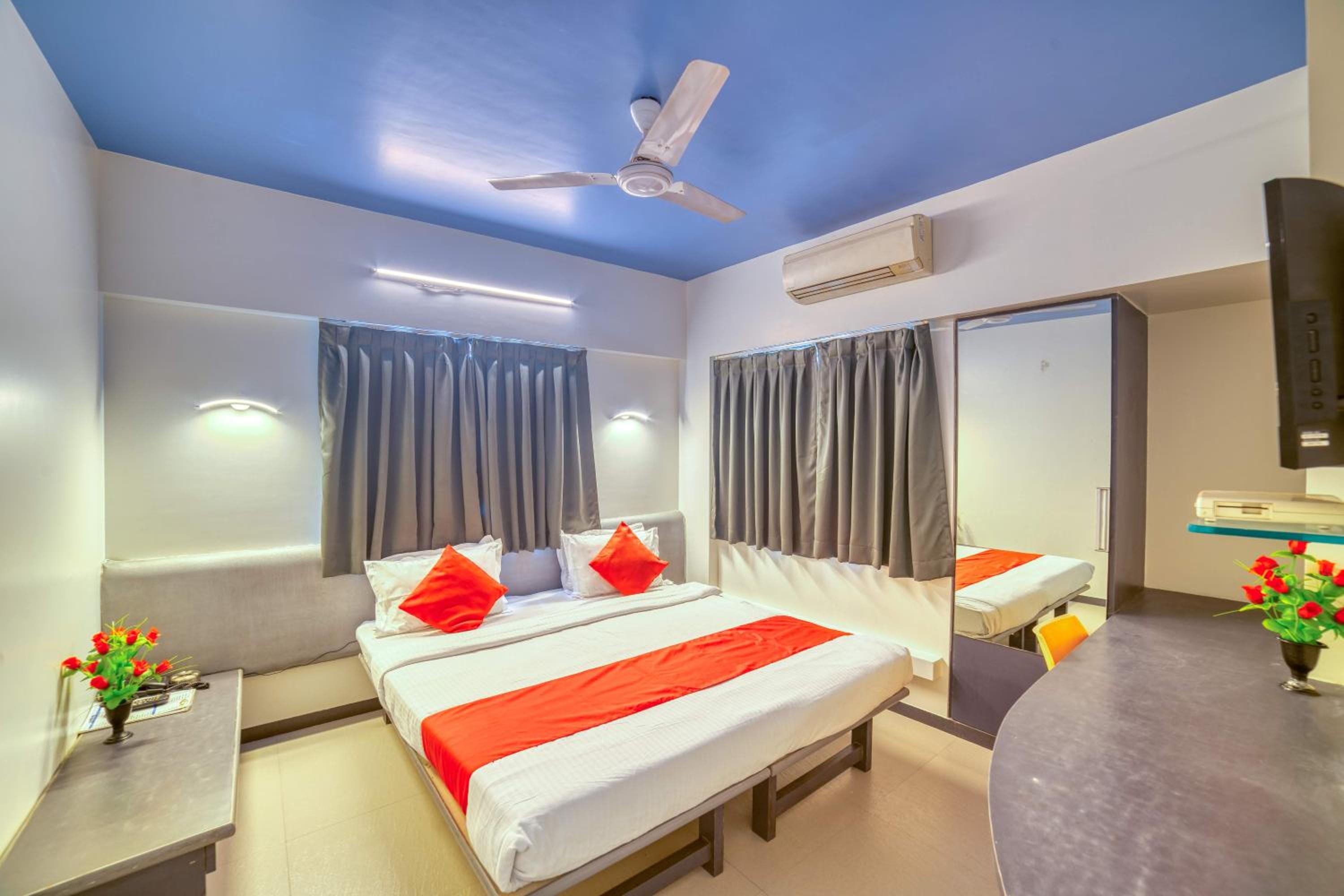 Double or Twin Room photo 1