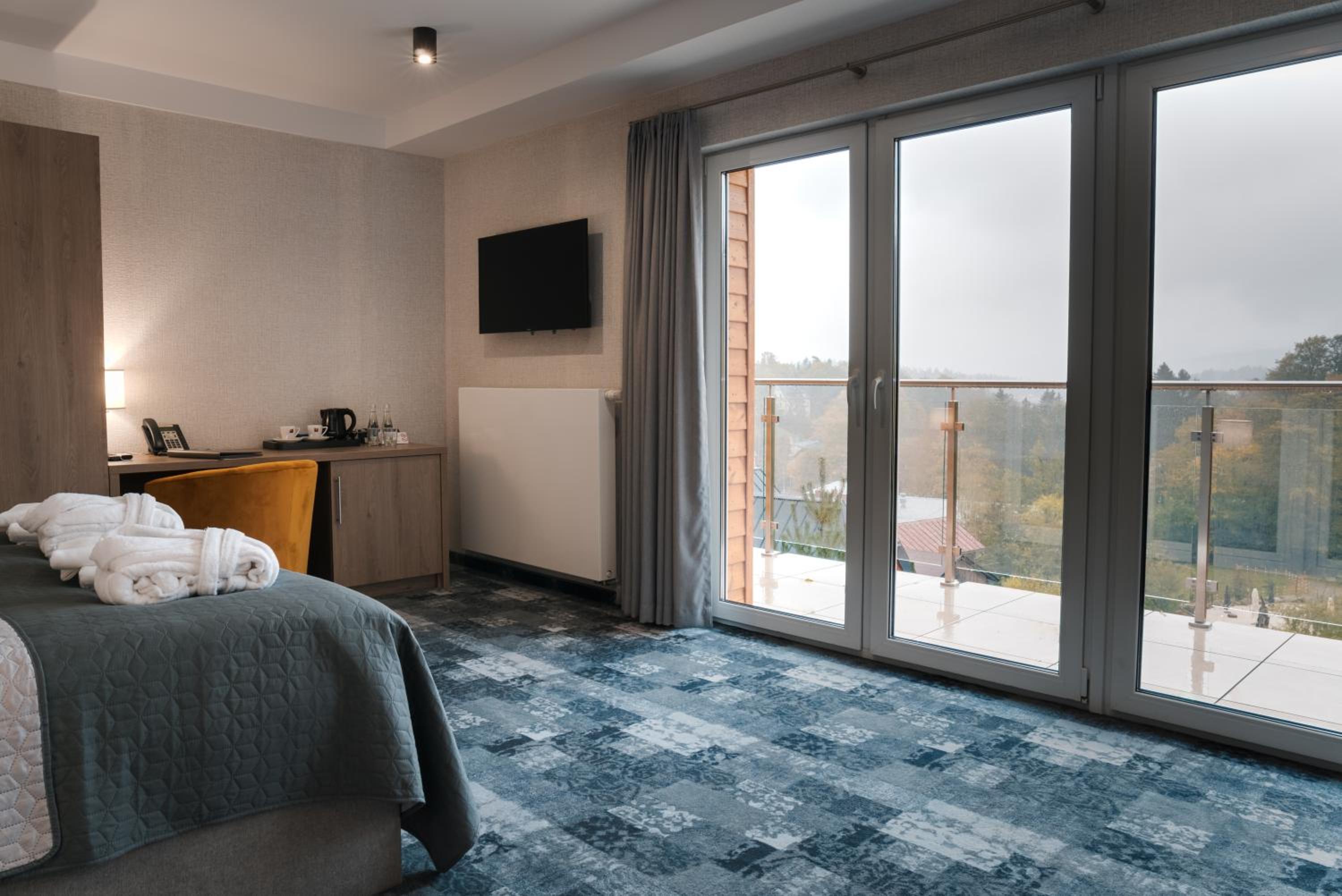Superior Double Room - Photo 1