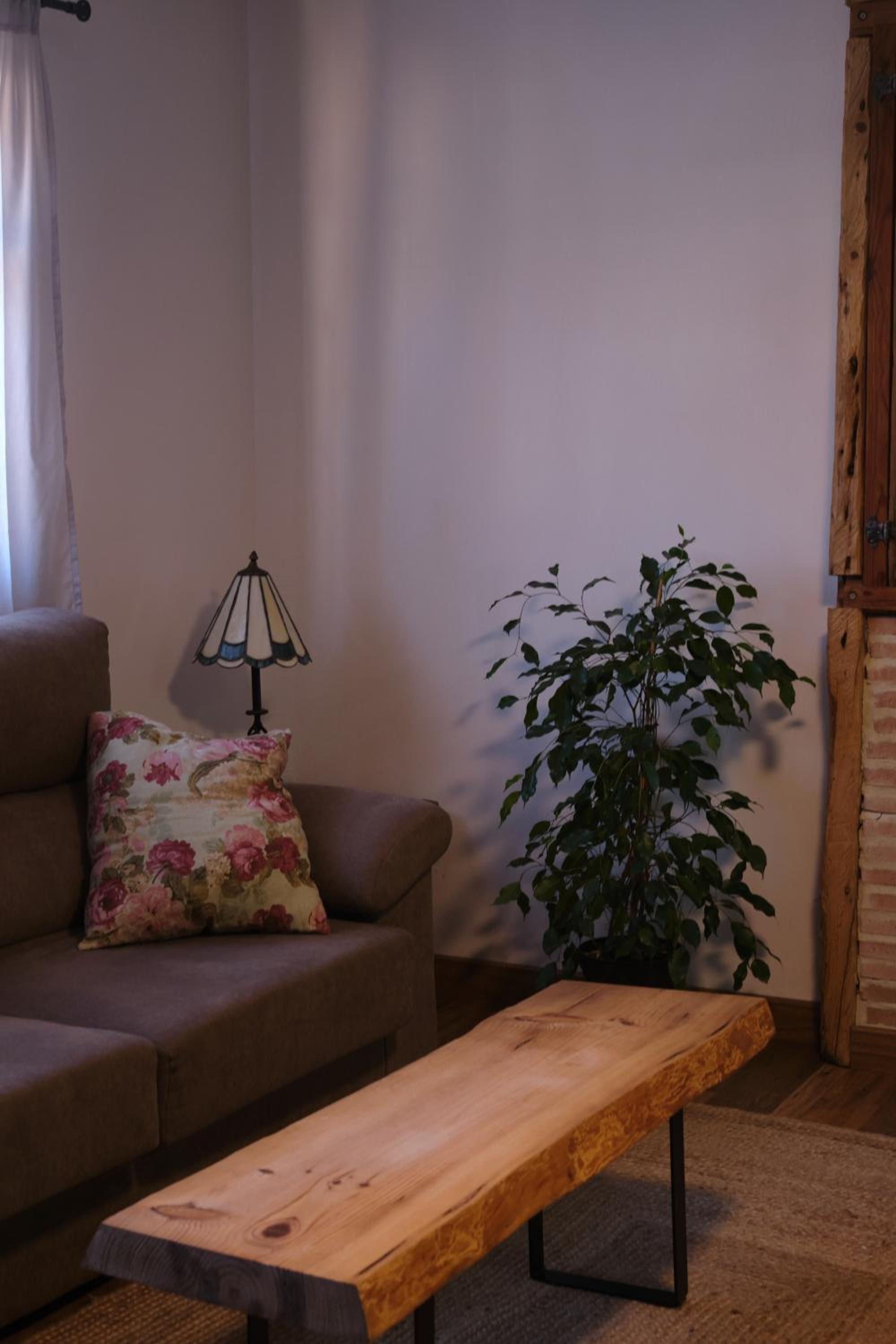 Two-Bedroom House - Photo 8