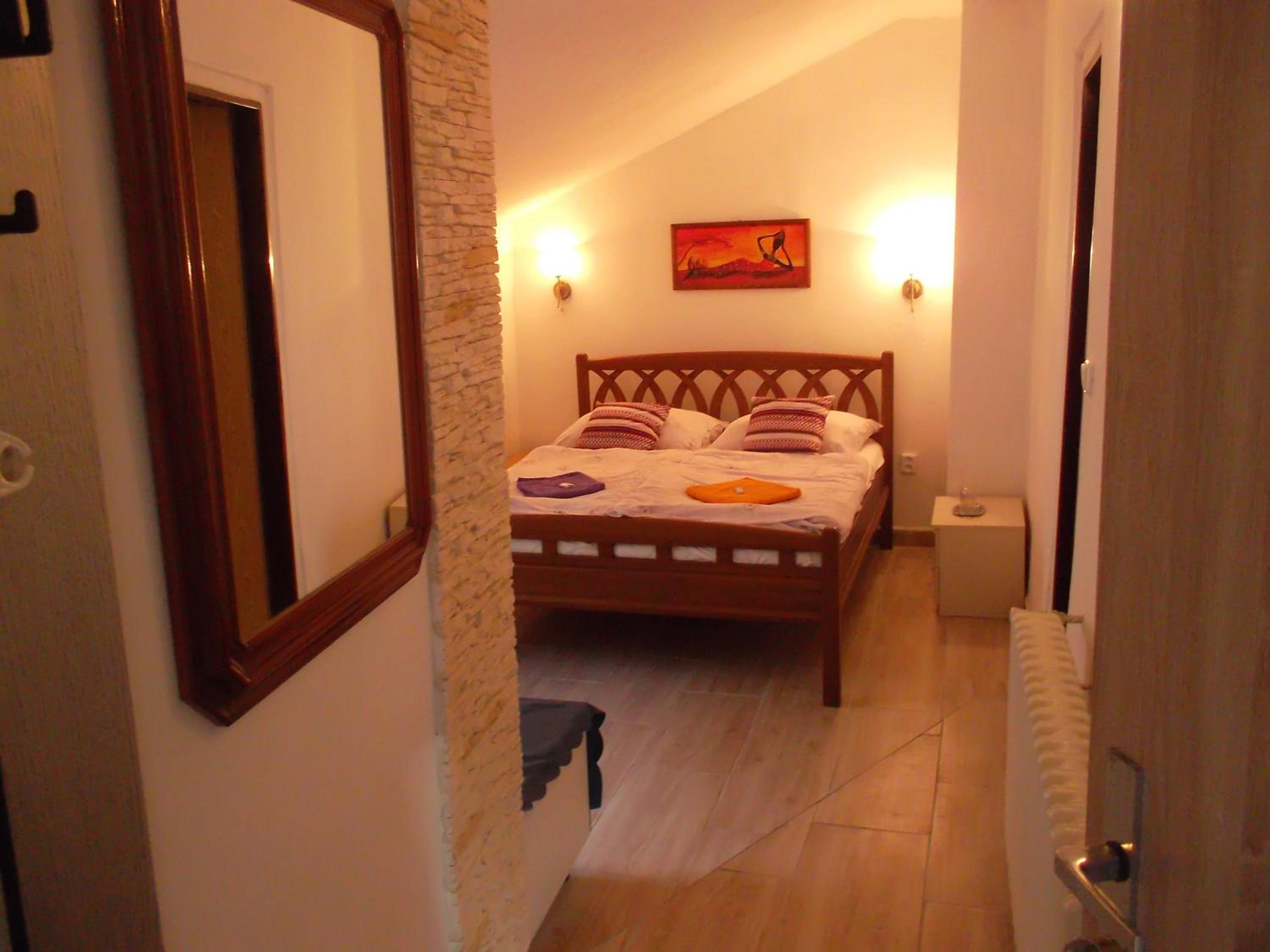Deluxe Double Room with Shower - Photo 1