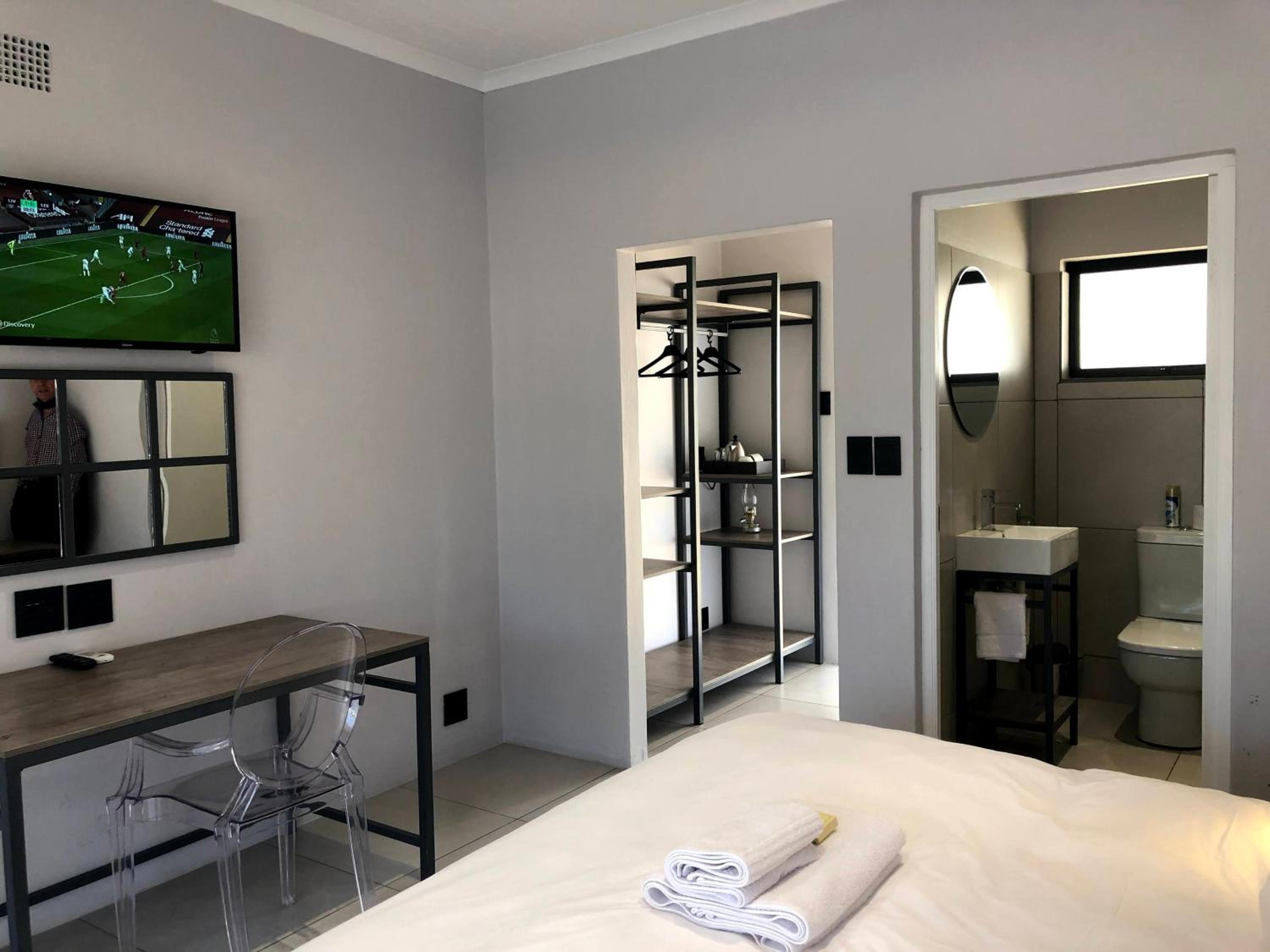 Superior Double or Twin Room with Garden View photo 2