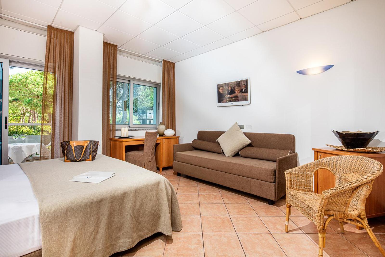 Triple Room - Photo 1