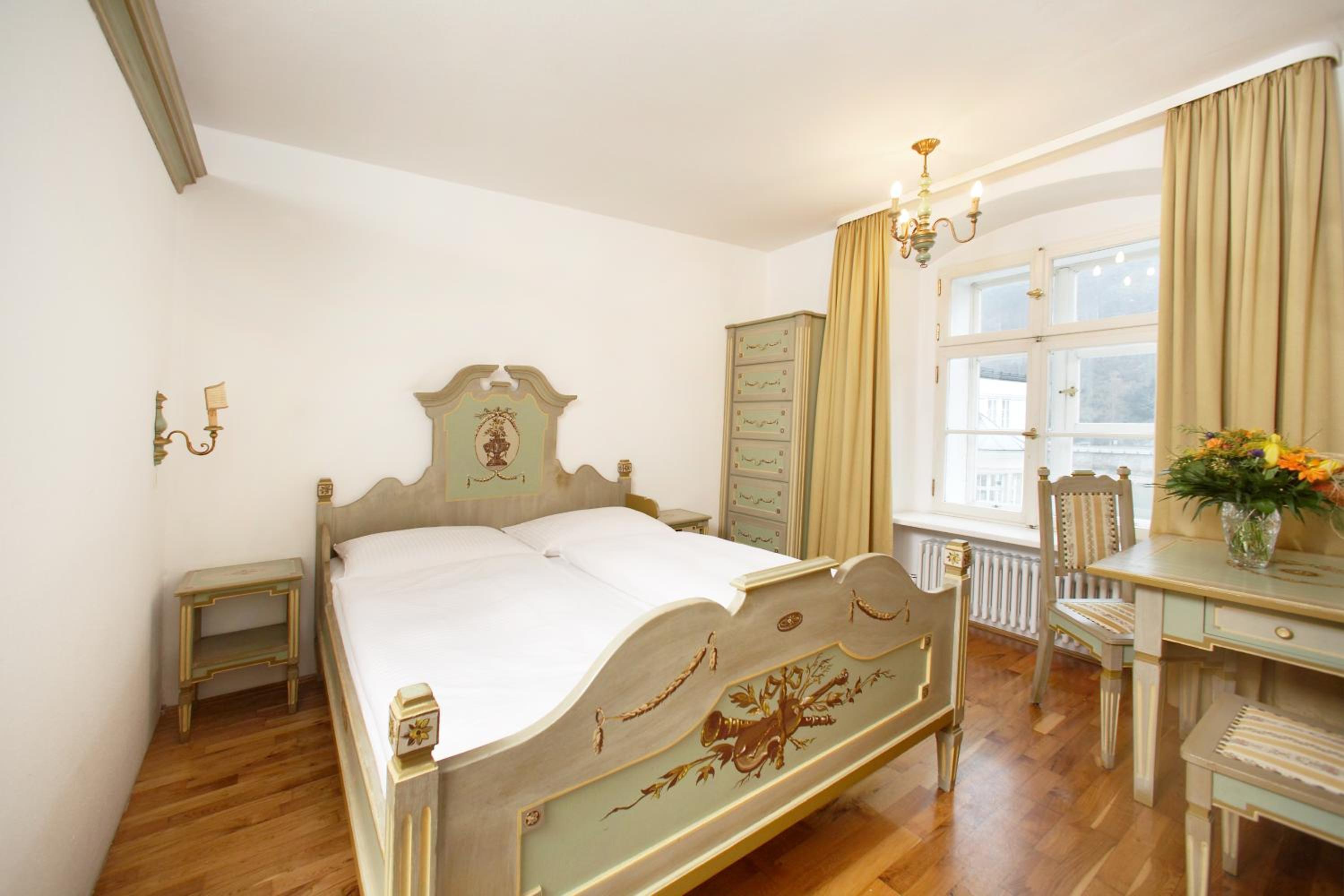 Standard Double Room - Photo 3