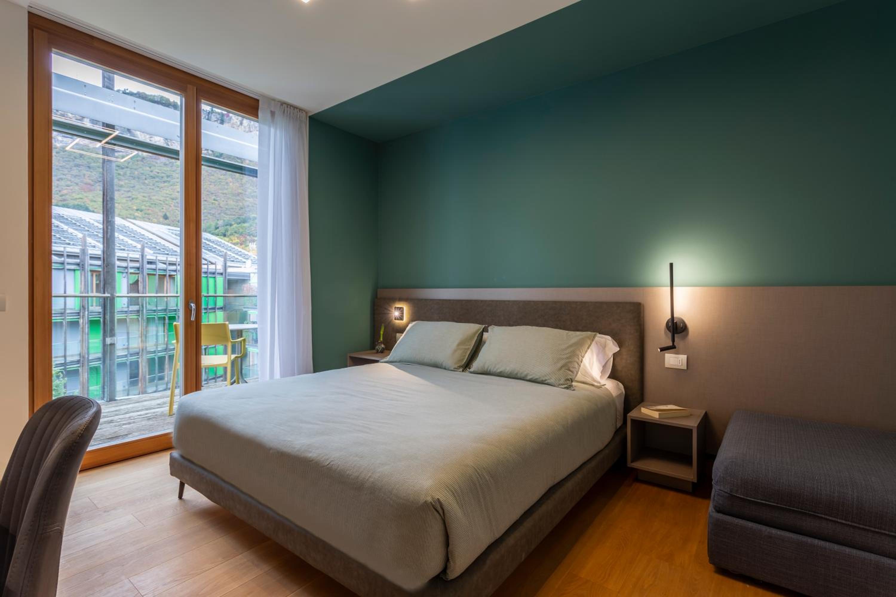 Double Room with Private Bathroom - Photo 1