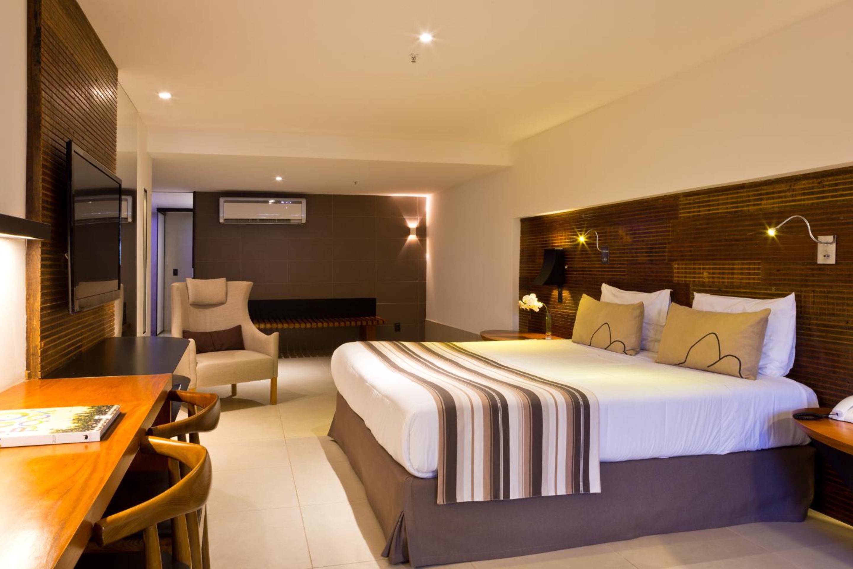 Premium Suite