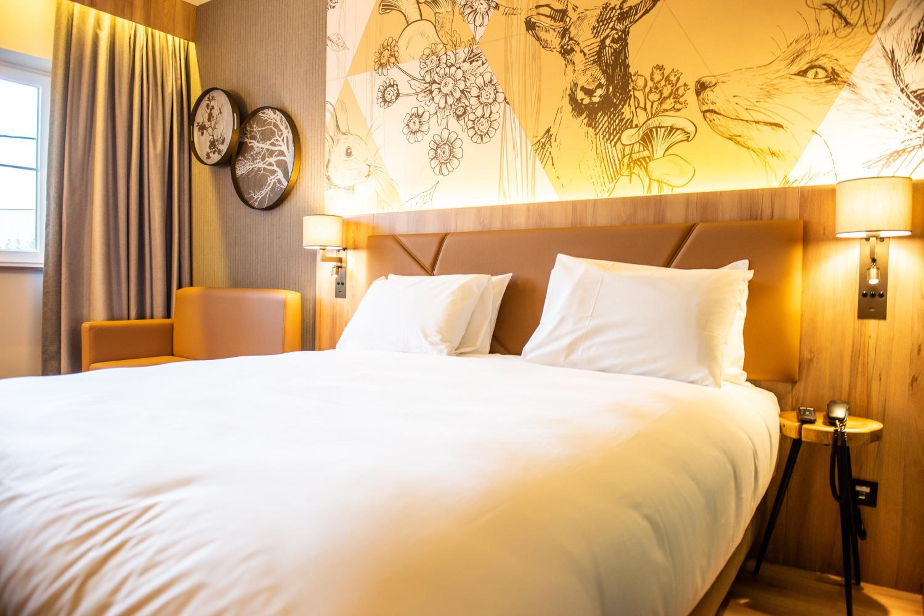 King Suite with Bunk Bed - Photo 6