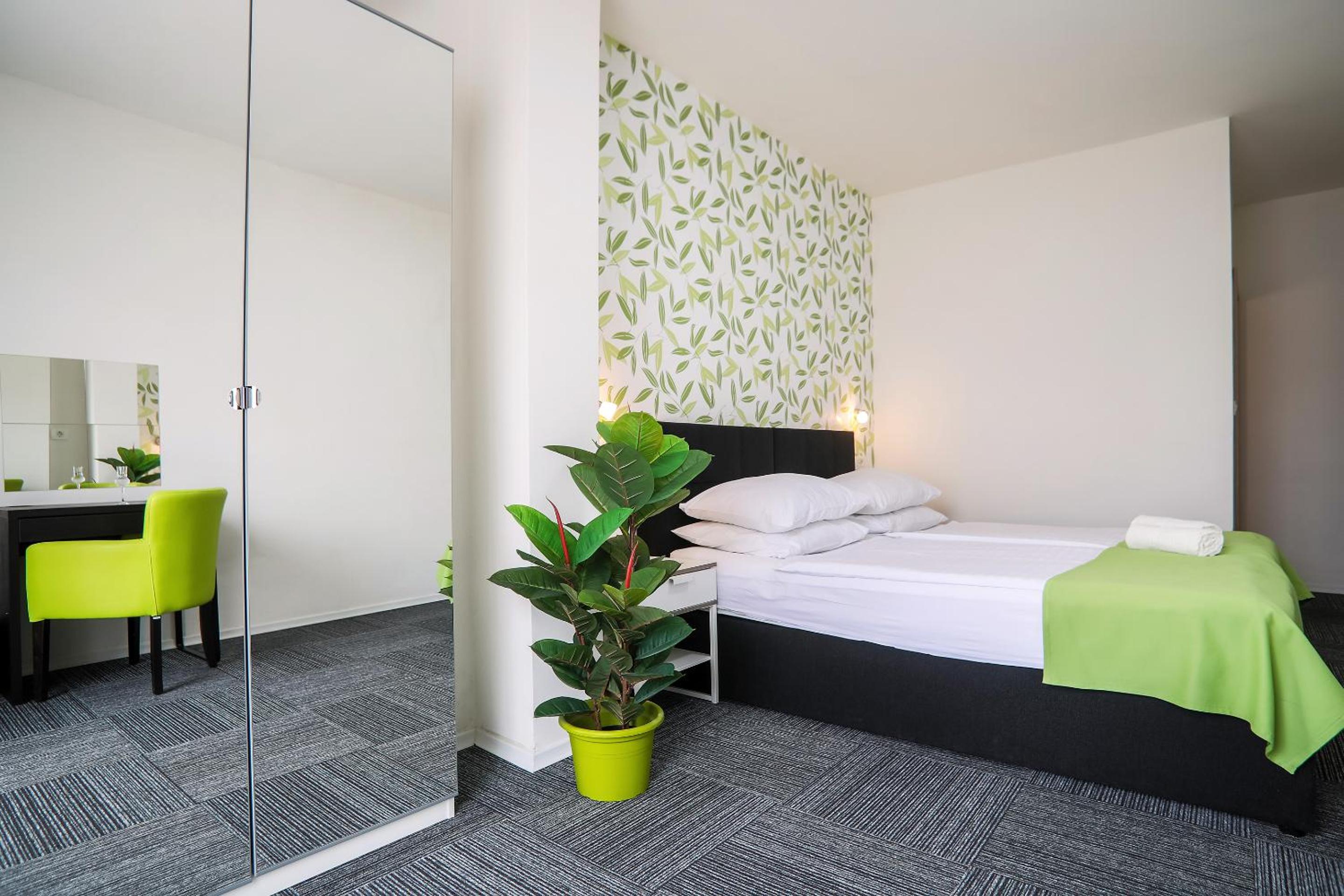 Standard Triple Room - Photo 3