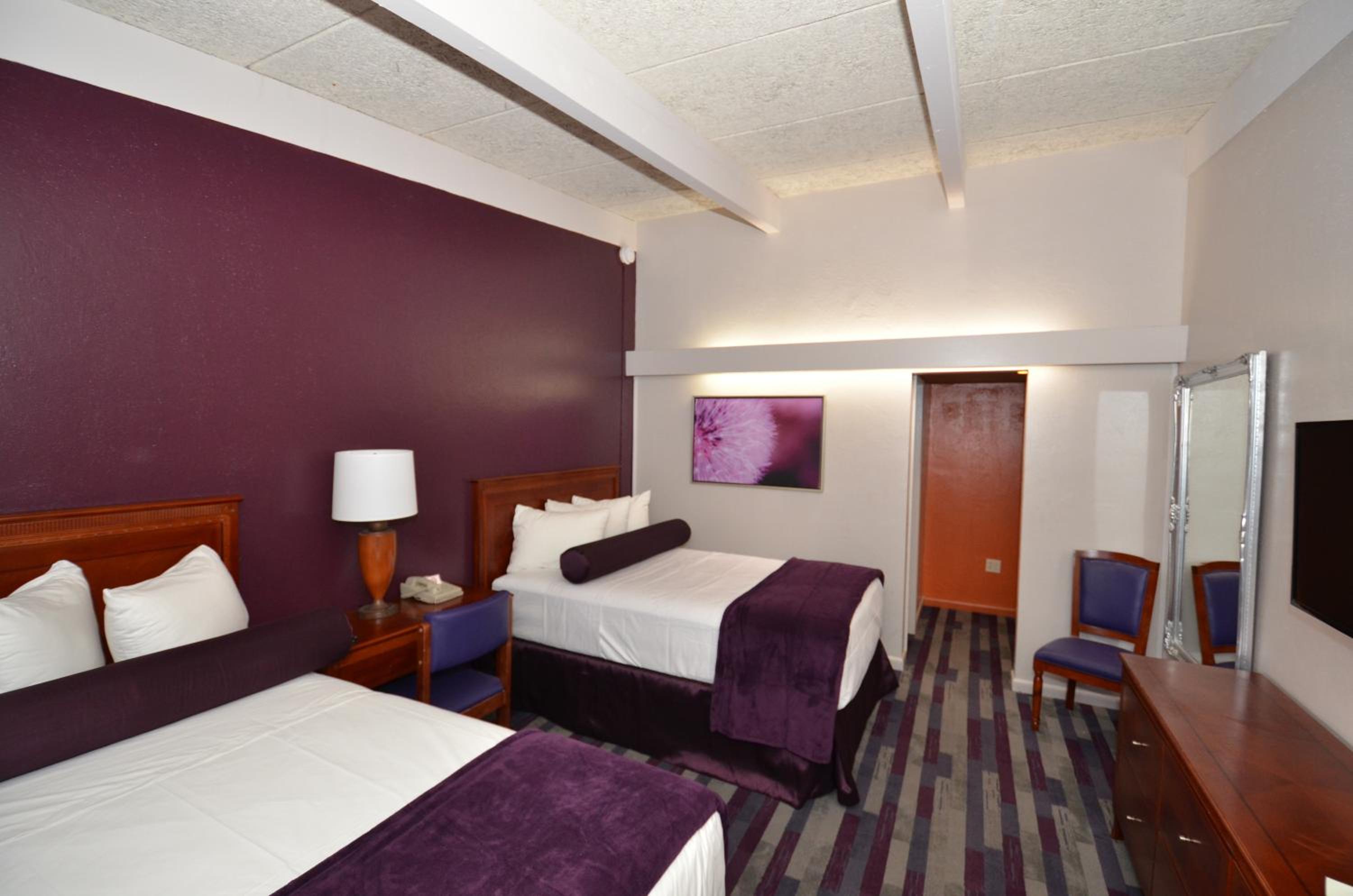 Double Room - Photo 5