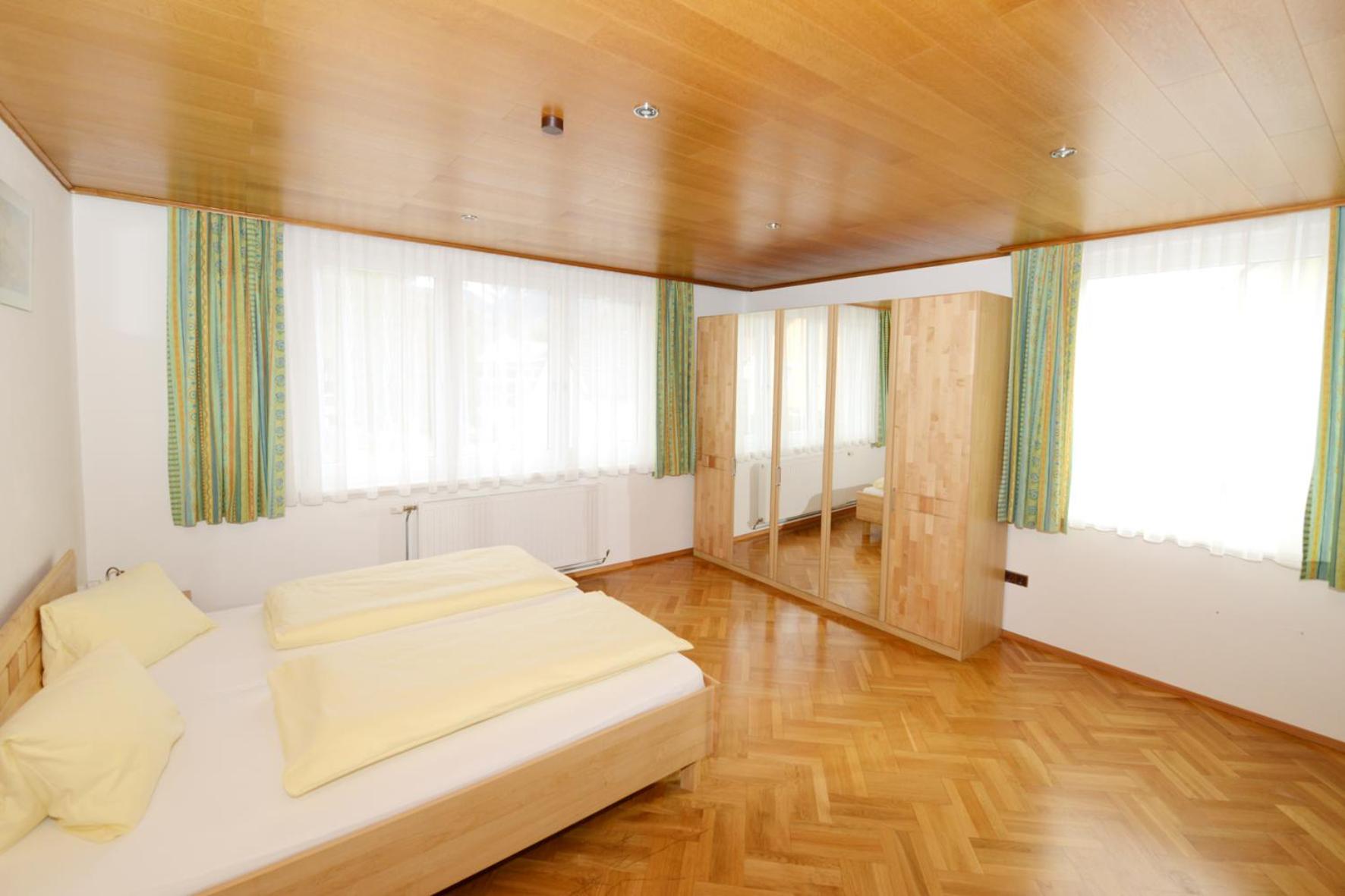 Apartment with Balcony photo 1