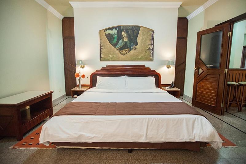 Double Room - Photo 16