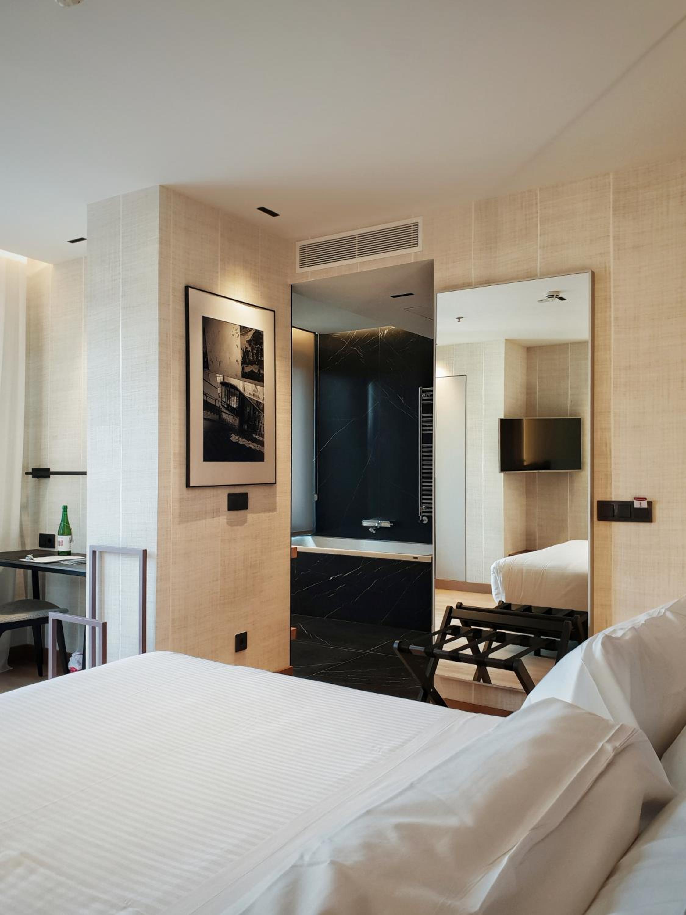 Superior Double Room - Photo 7
