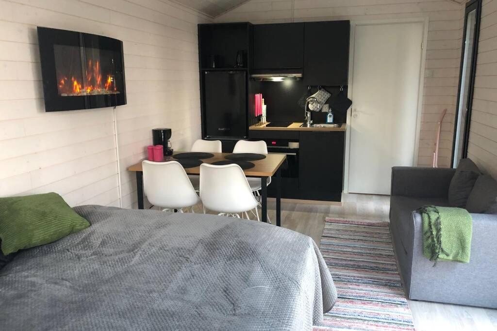 One-Bedroom House - Photo 1