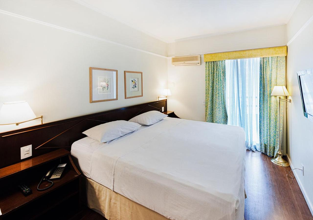 Queen Suite - Photo 1