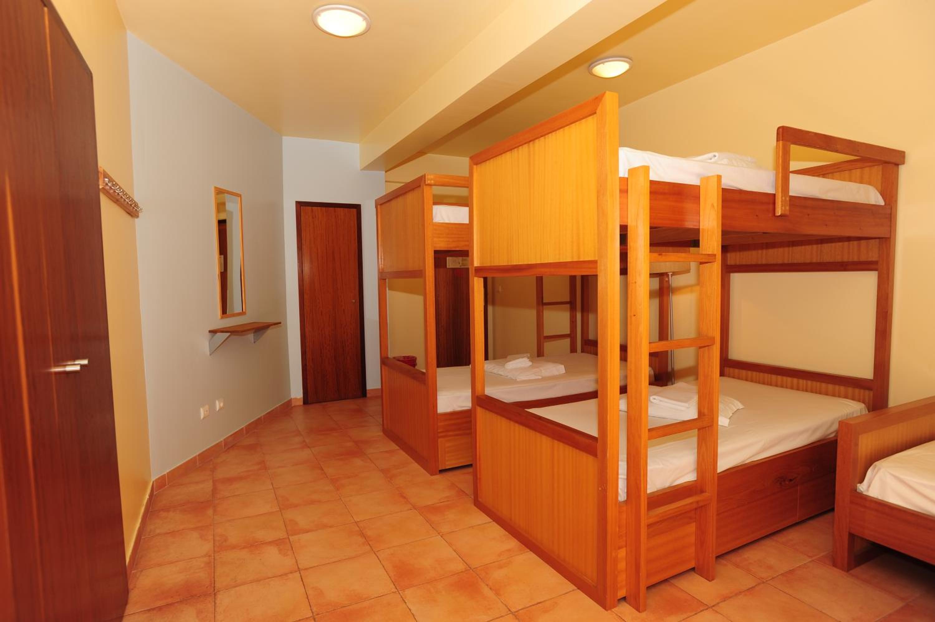 Mixed Dormitory Room photo 2