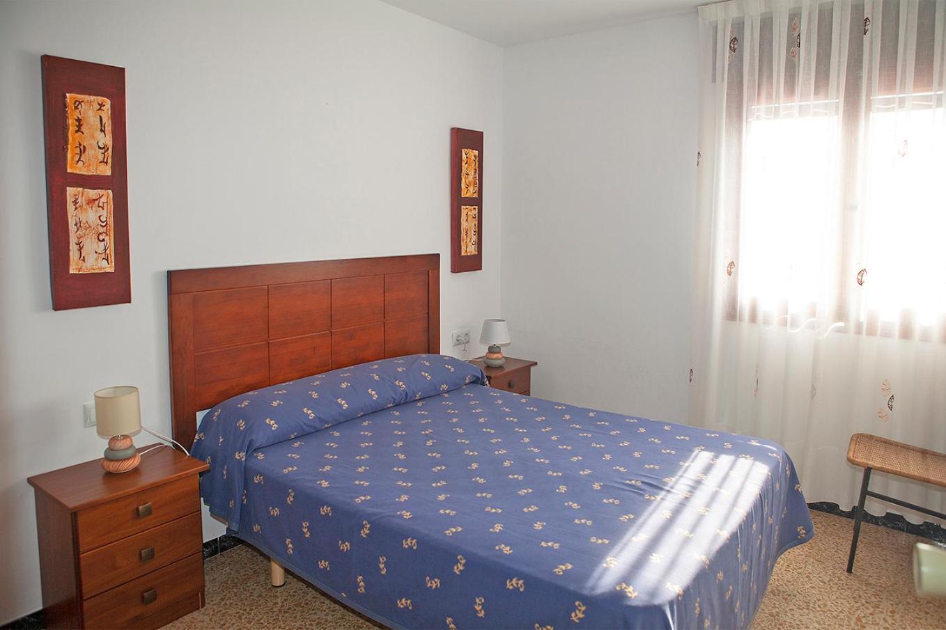 Apartamento de tres habitaciones con terraza