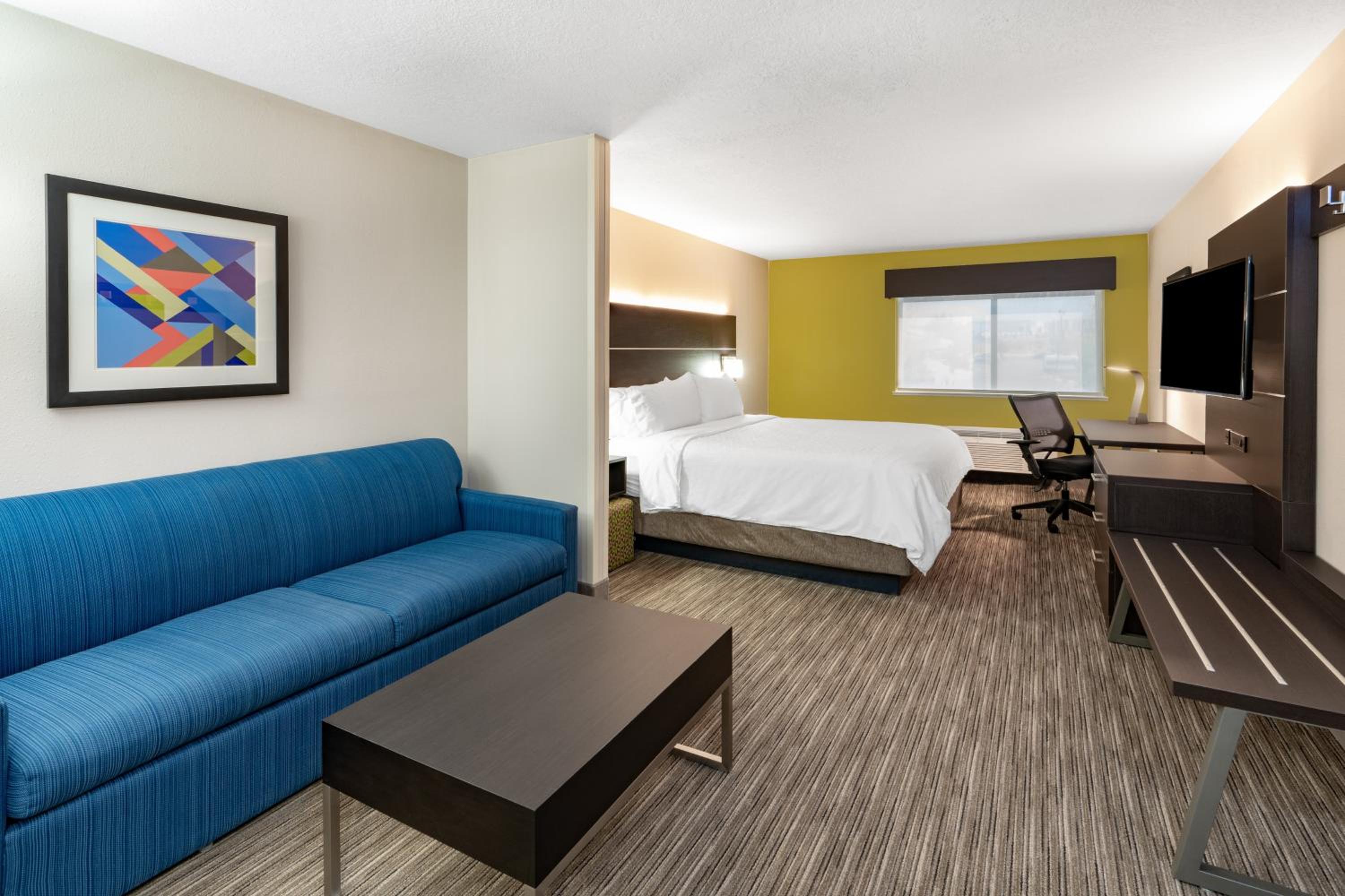 King Suite - Photo 1