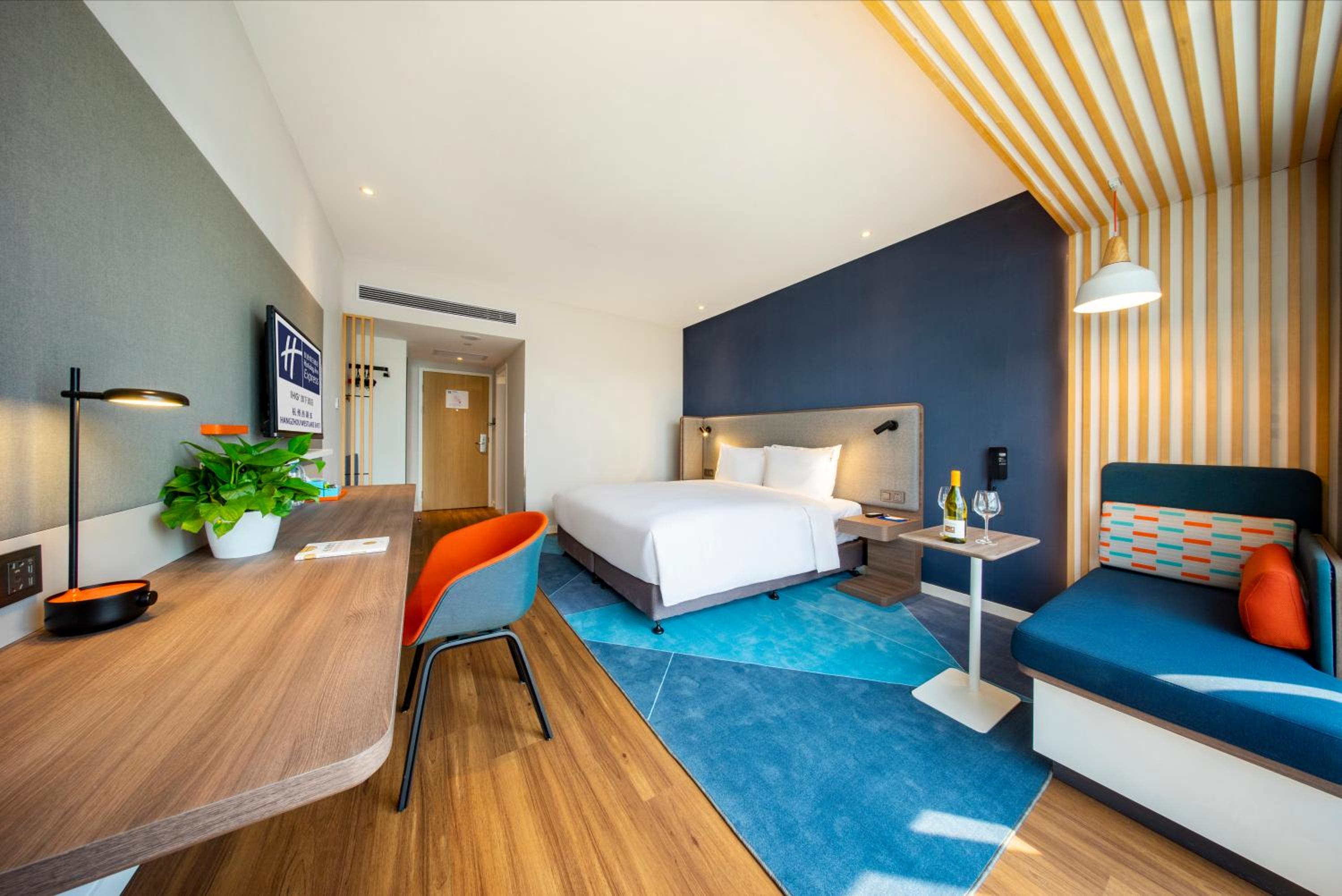 Standard King Room