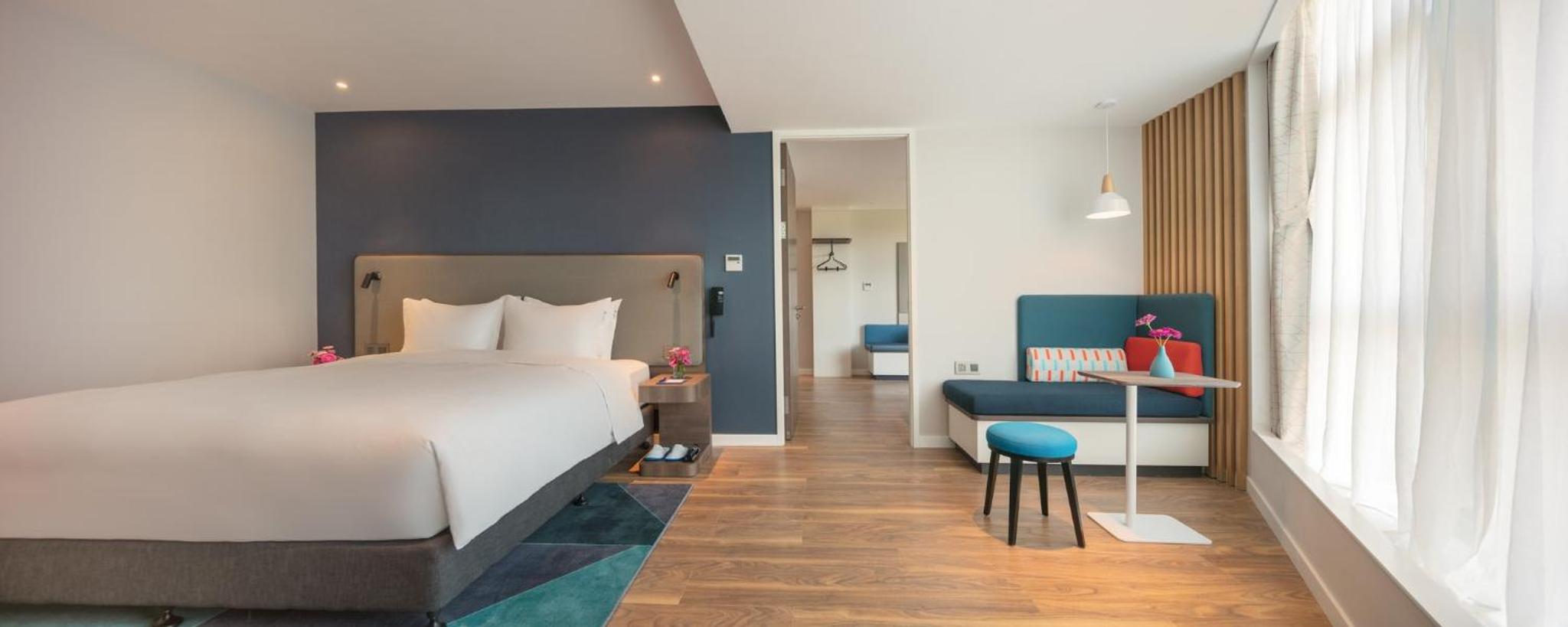 Standard King Room - Photo 1