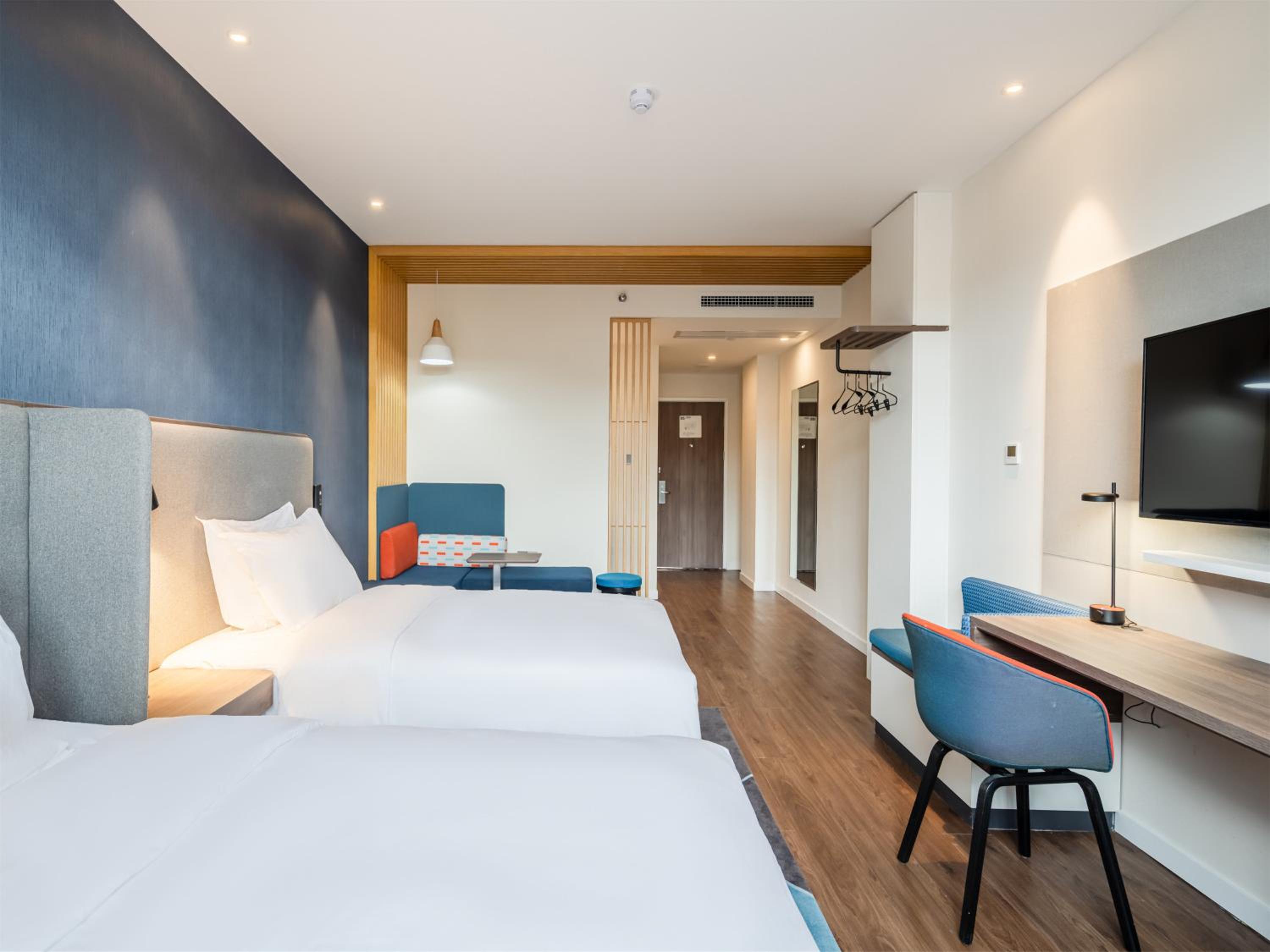 Standard Double Room with Two Double Beds - Photo 3