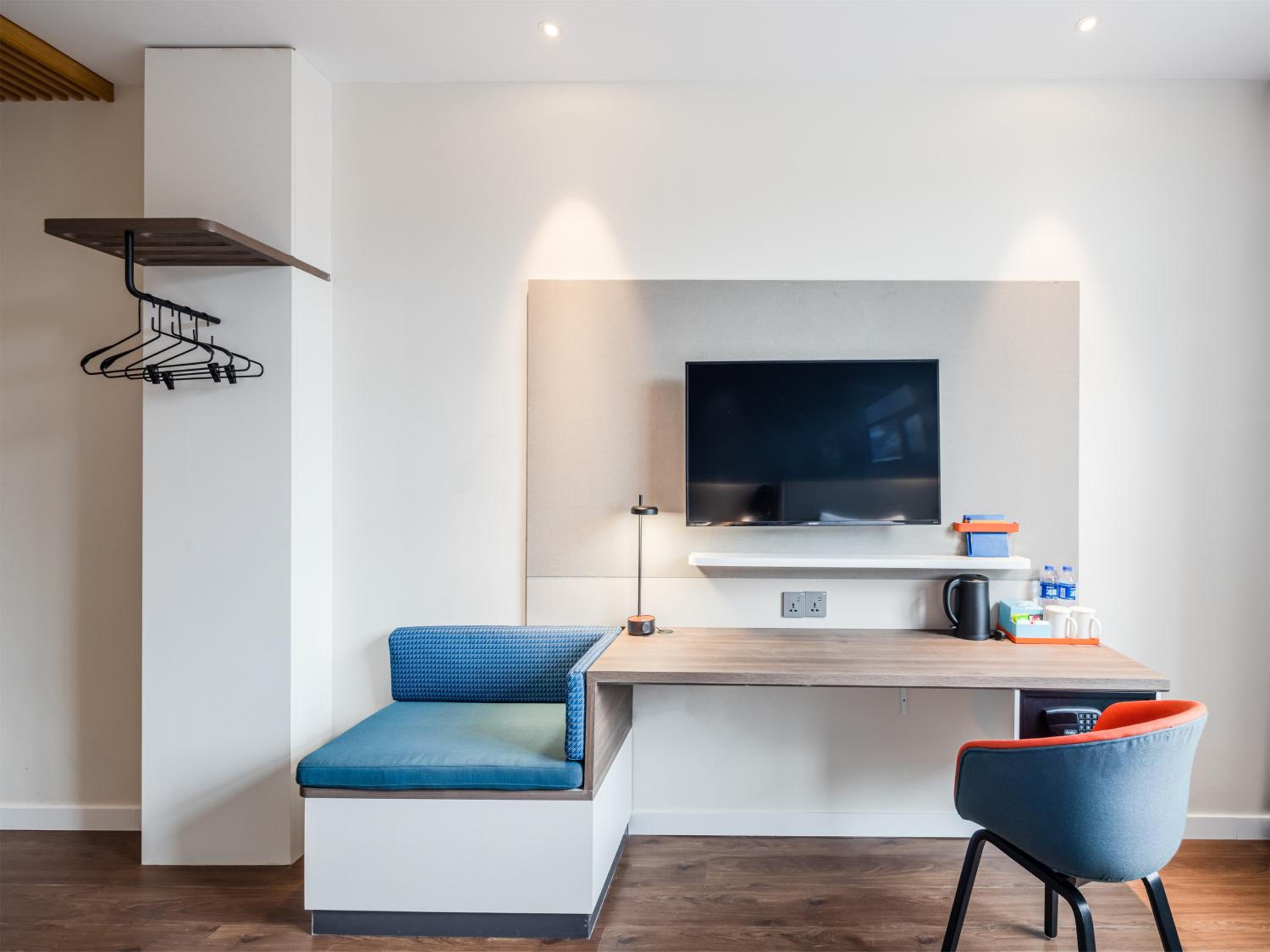 King Suite - Photo 1