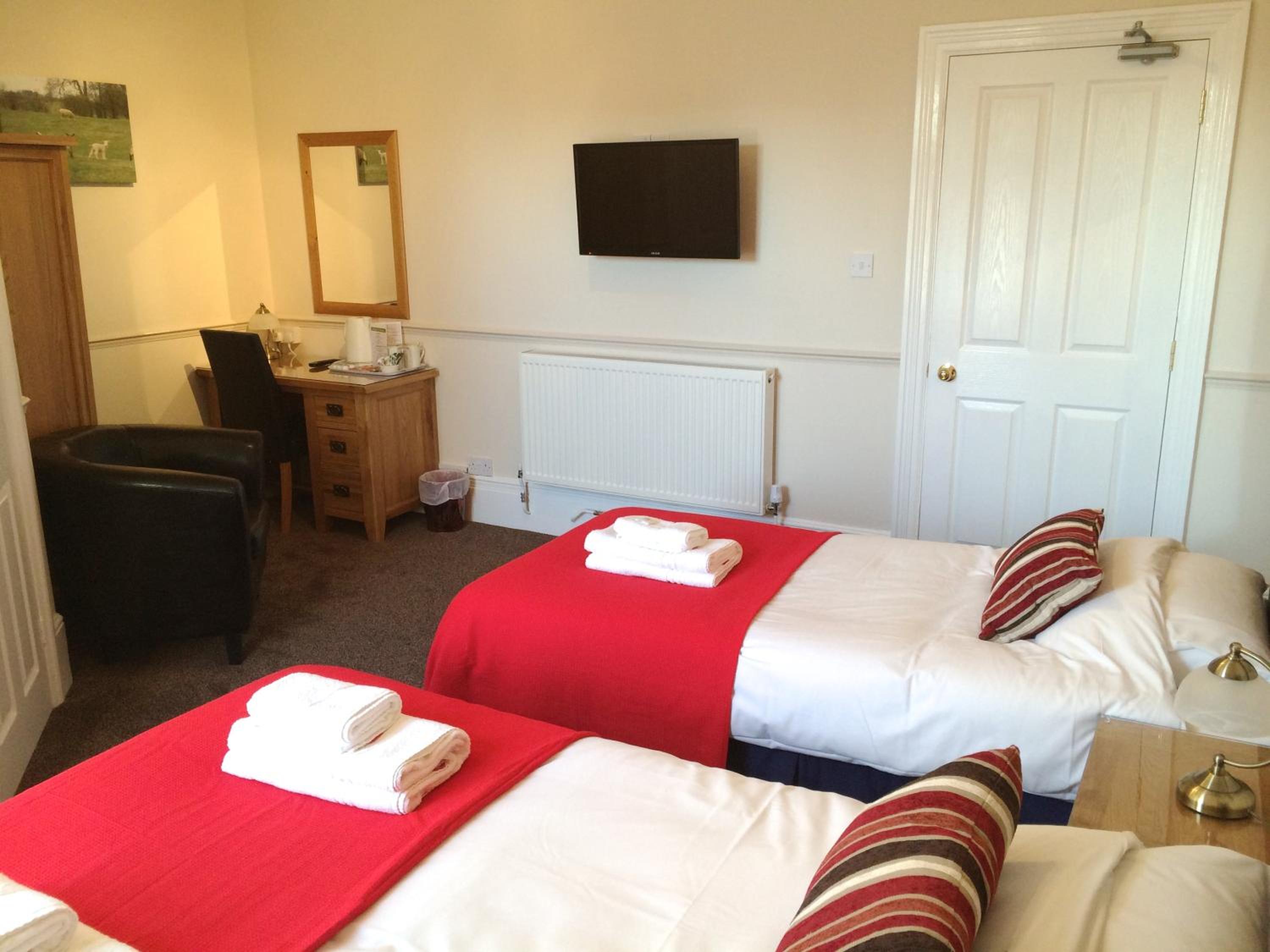 Large Double or Twin Room photo 3