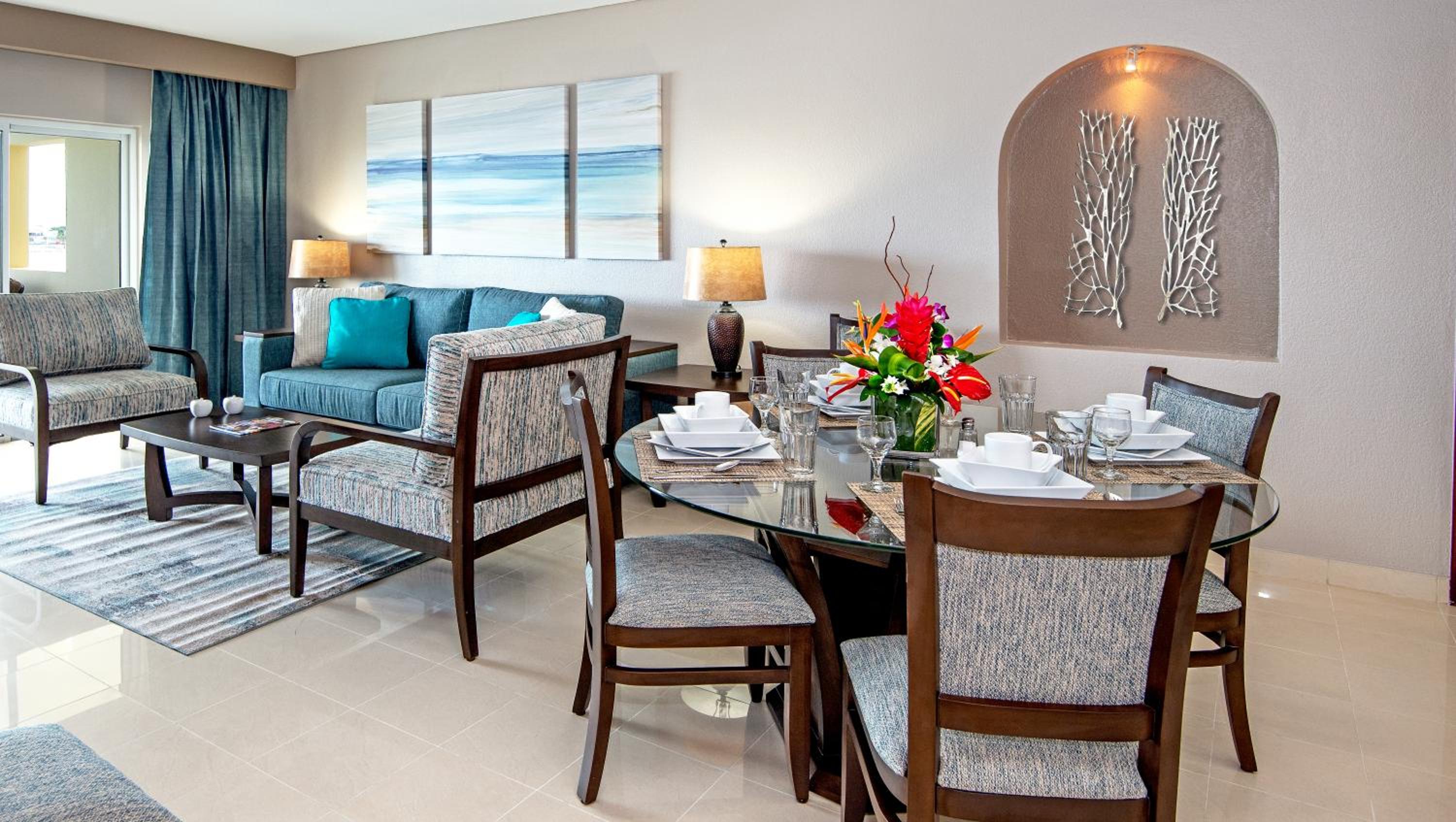 One-Bedroom Suite with Sea View with Fully Equipped Kitchen, Oceanfront - Photo 4