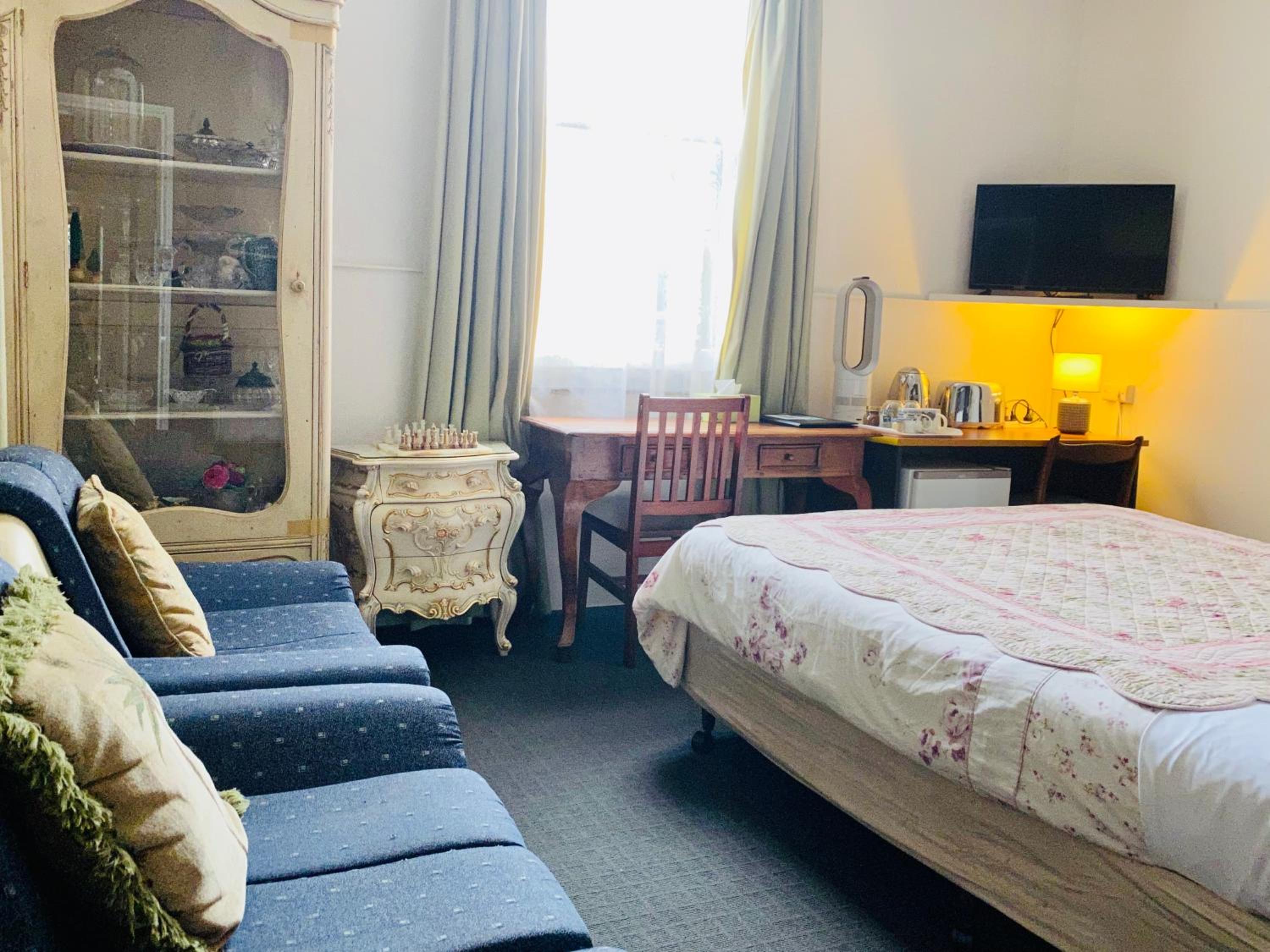 Deluxe Queen Room photo 3