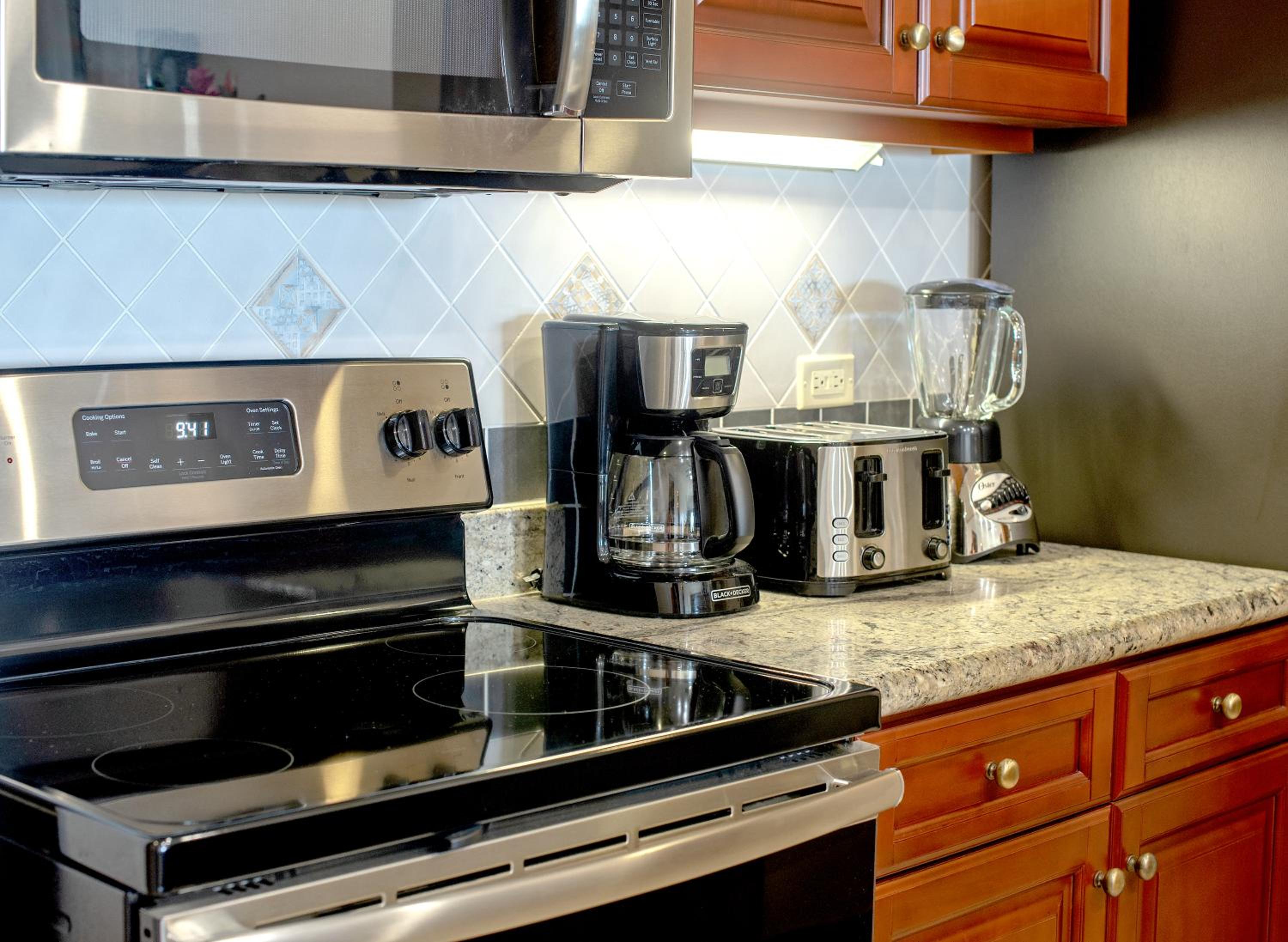 One-Bedroom Suite with Sea View with Fully Equipped Kitchen, Oceanfront - Photo 6