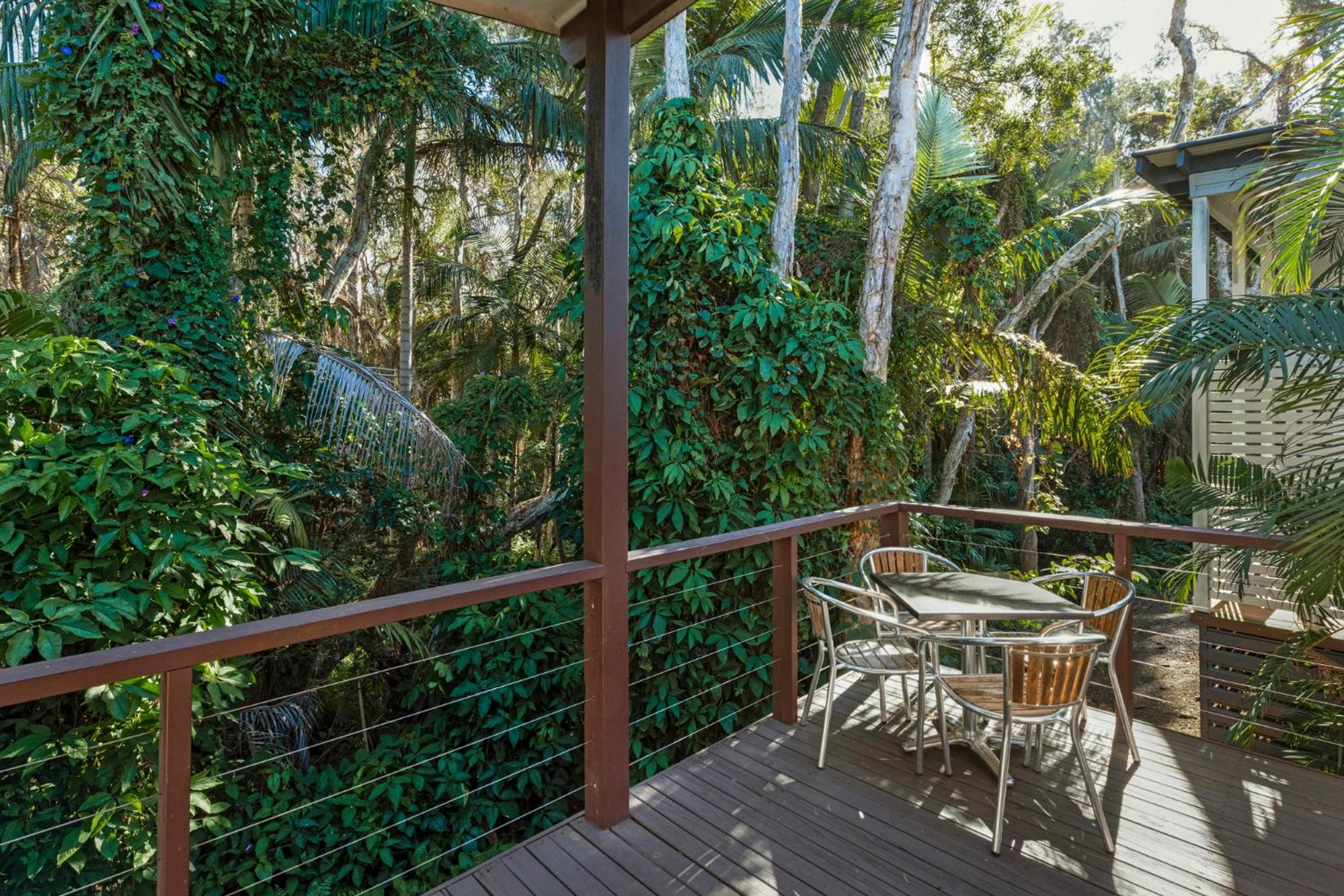 Deluxe 2 Bedroom Cabin - Sleeps 6 (1 Queen, 1 Double, 1 Bunk) photo 3