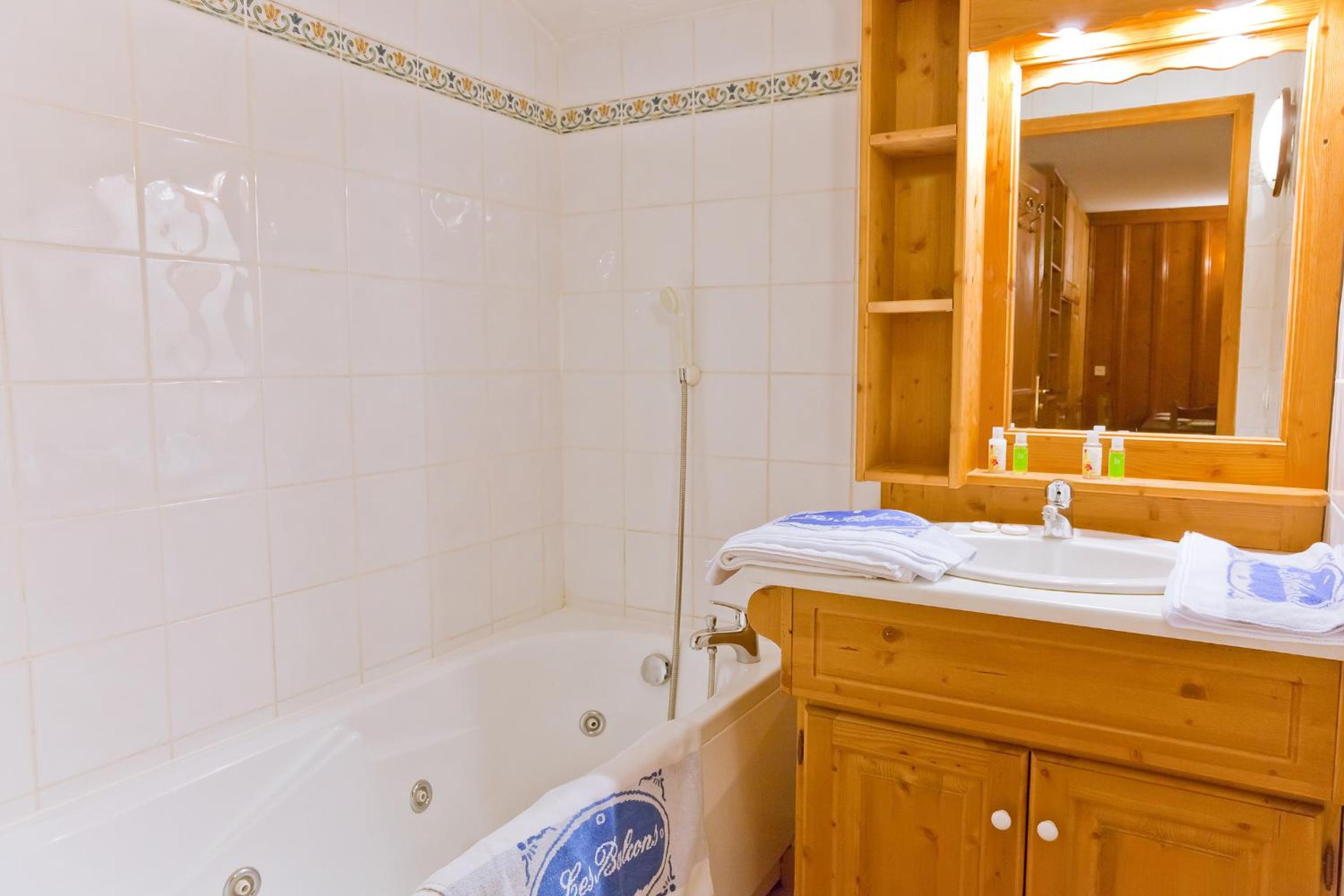 2-Room Apartment - 2/4 People photo 3