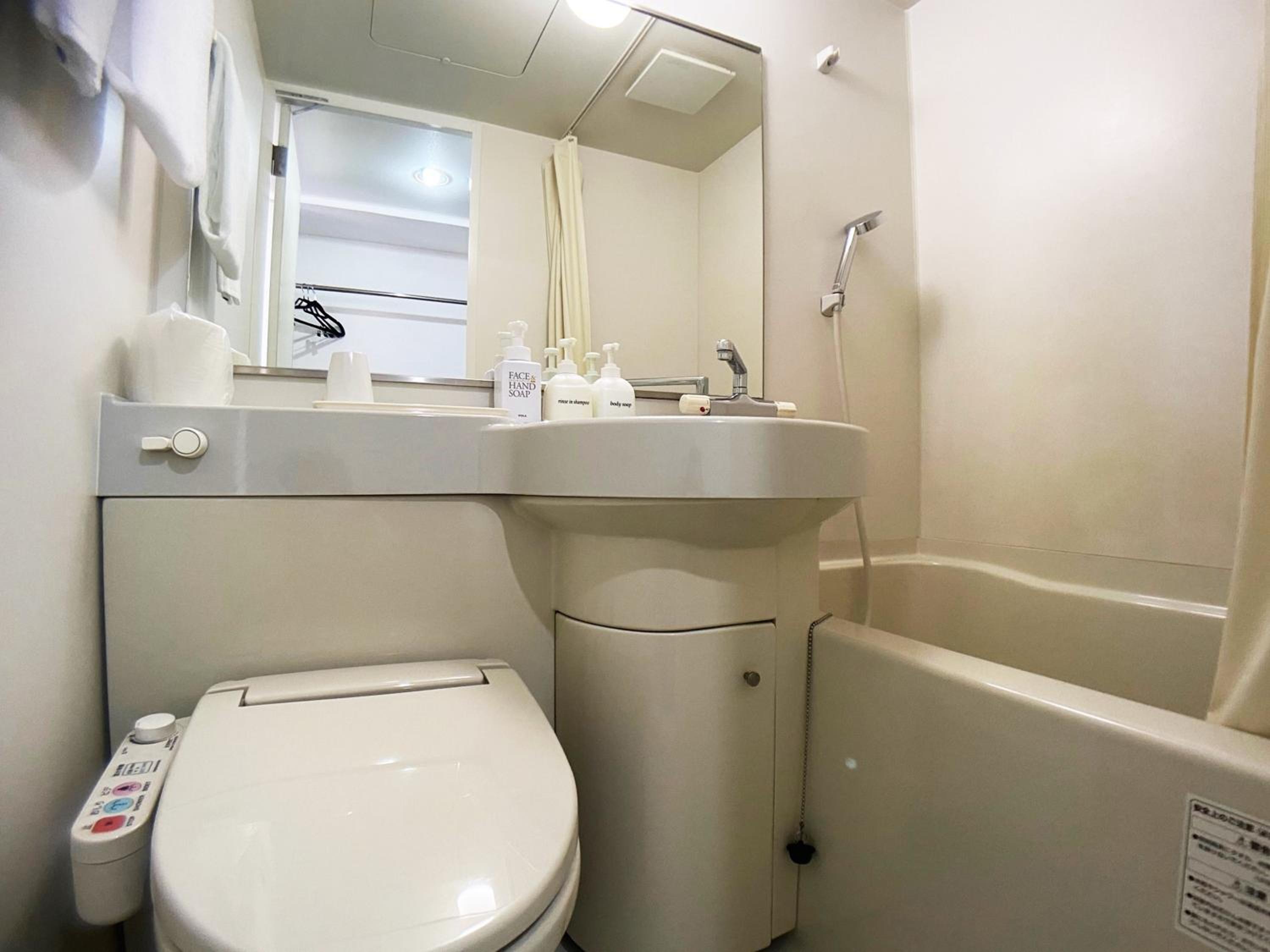 Triple Room - Non Smoking photo 3
