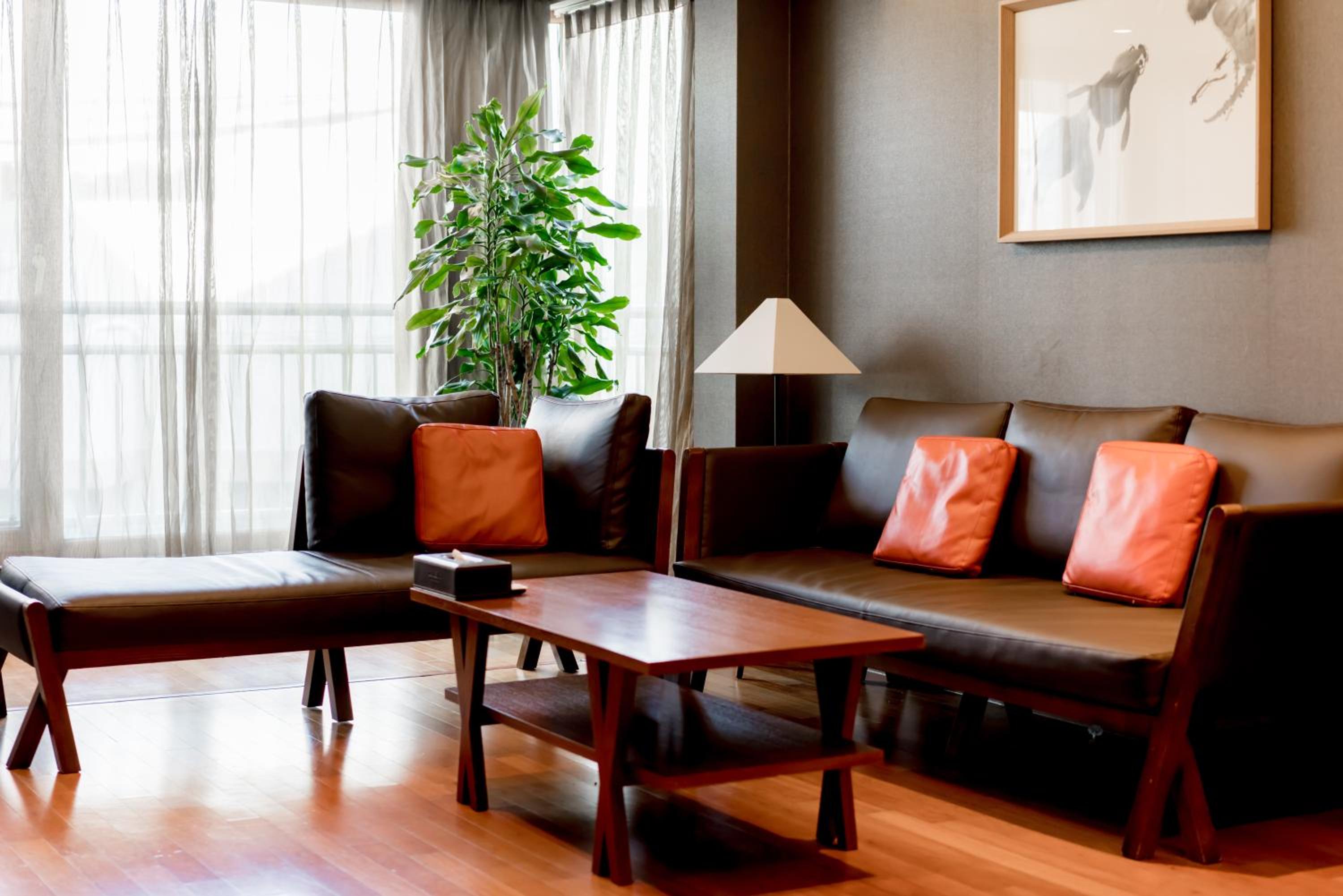 Two bedroom Premier Suite - Photo 8