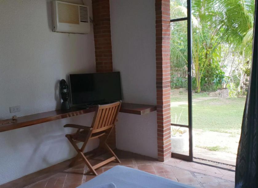 Budget Double Room - Photo 5