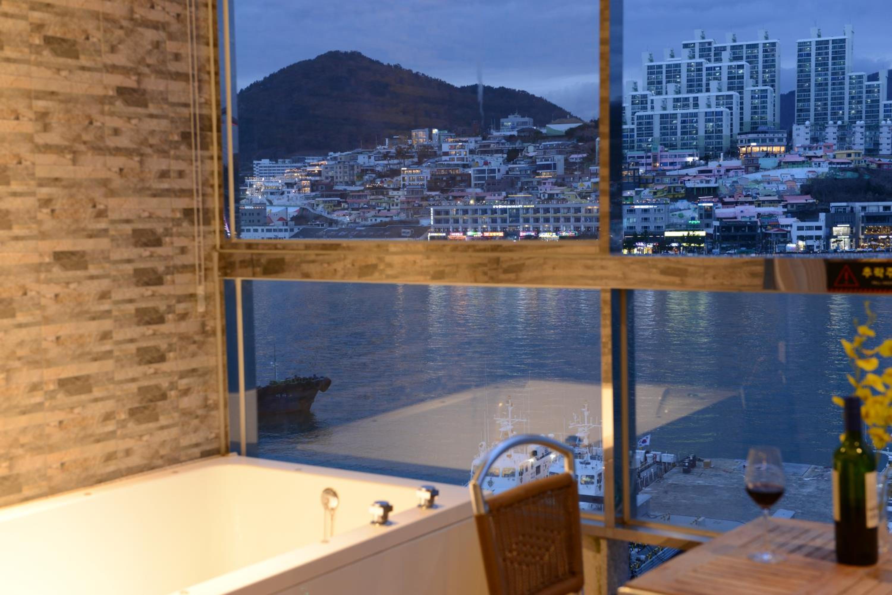 Standard Spa Room - Ocean View - Photo 15