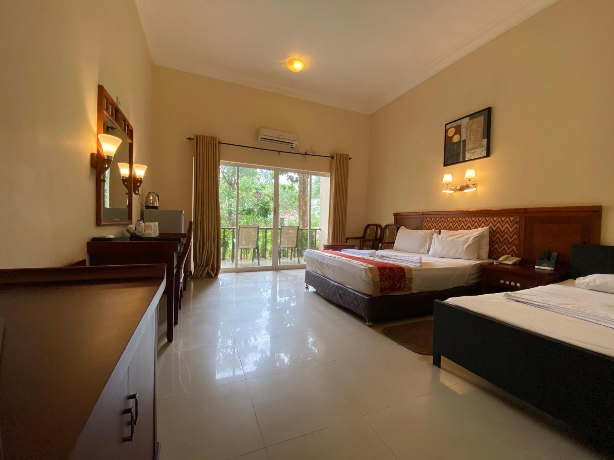 Deluxe Triple Room
