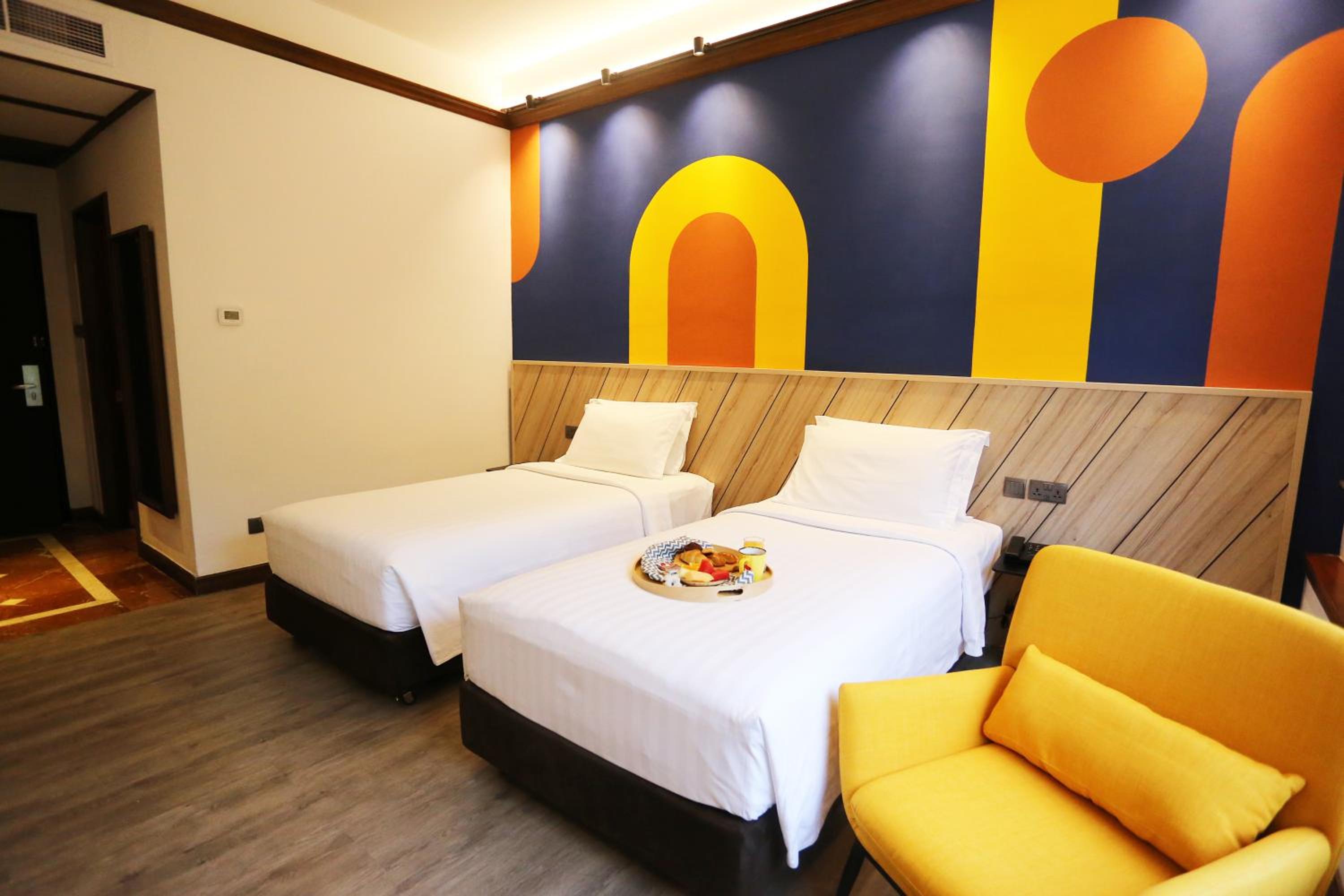 Deluxe Tropical King or Twin Room photo 2