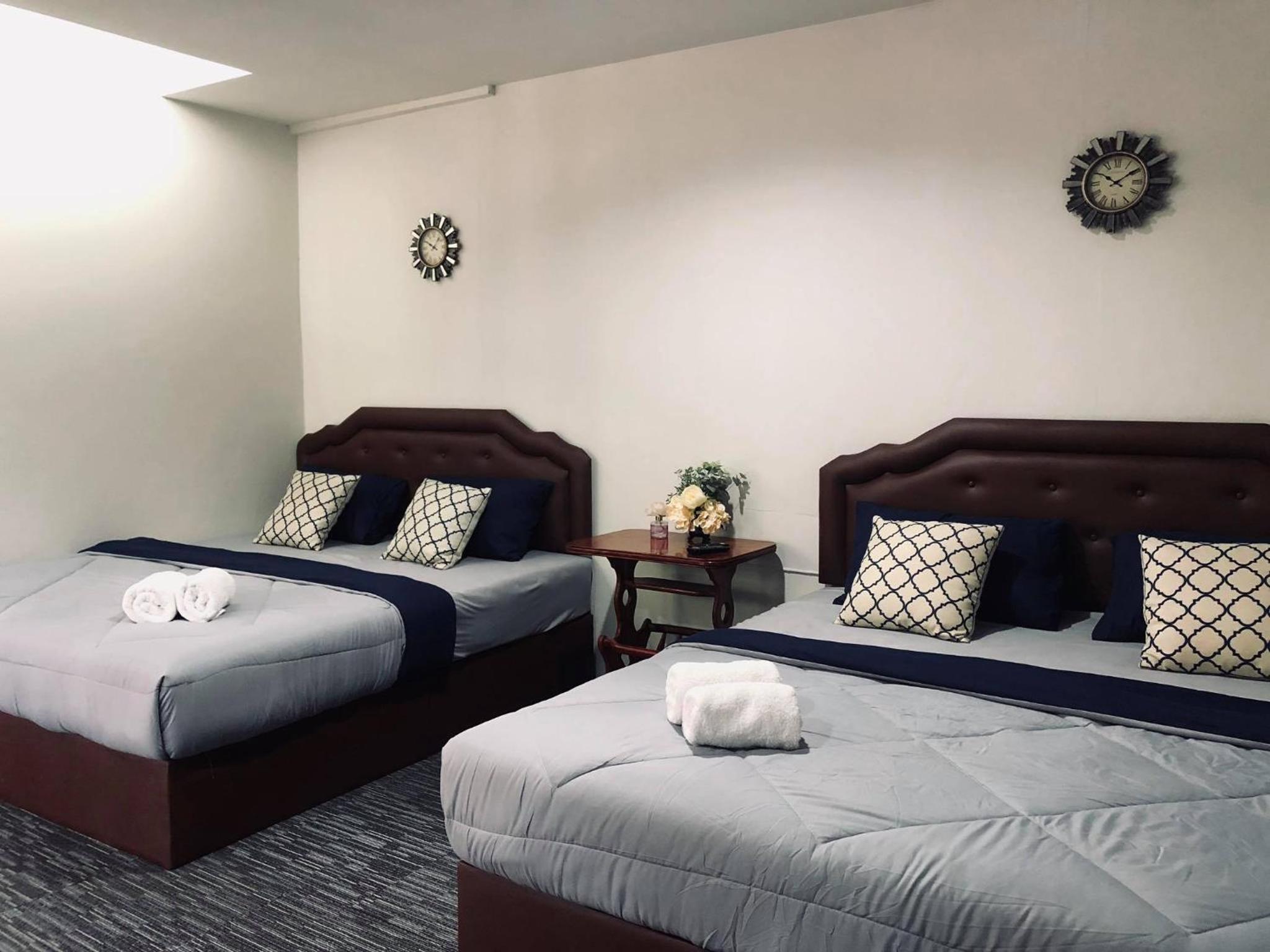 Classic Quadruple Room - Photo 2