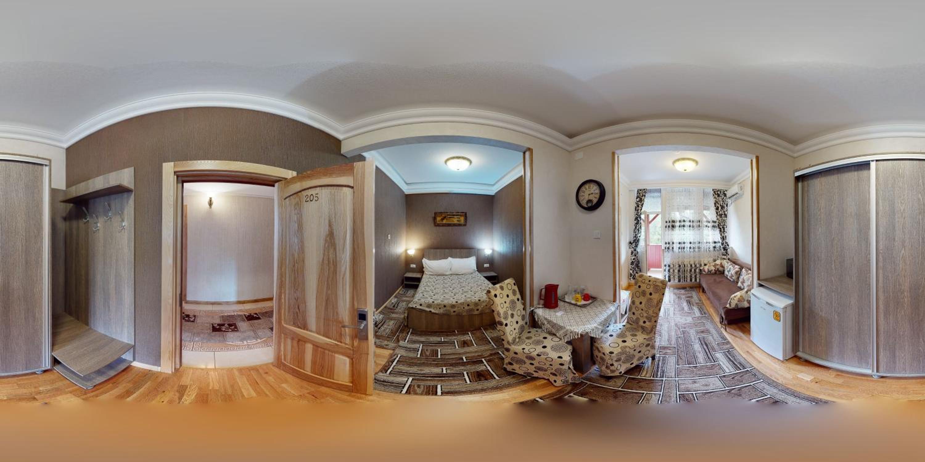 Triple Room with Pool View photo 1