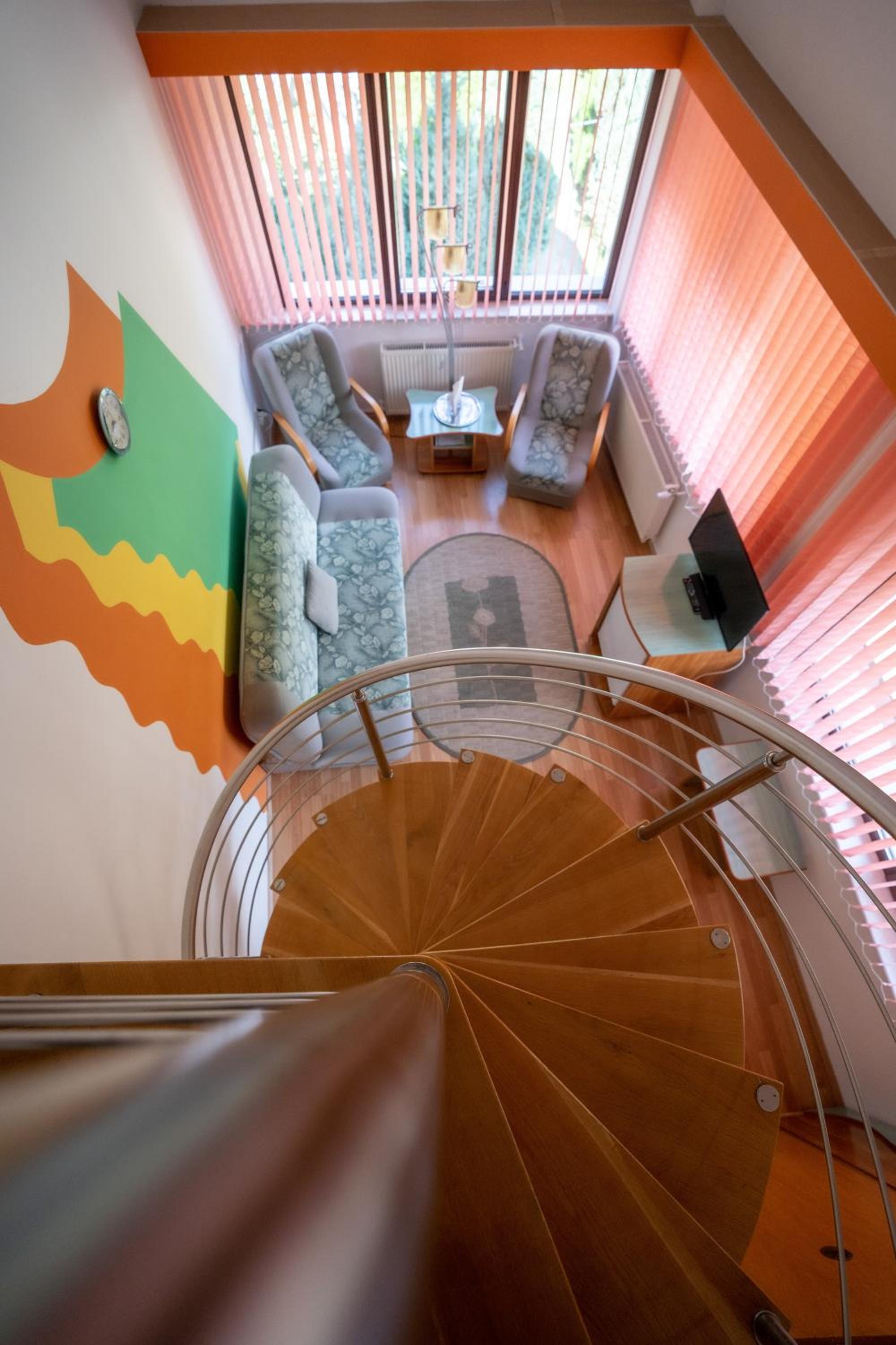 Duplex Suite - Photo 1