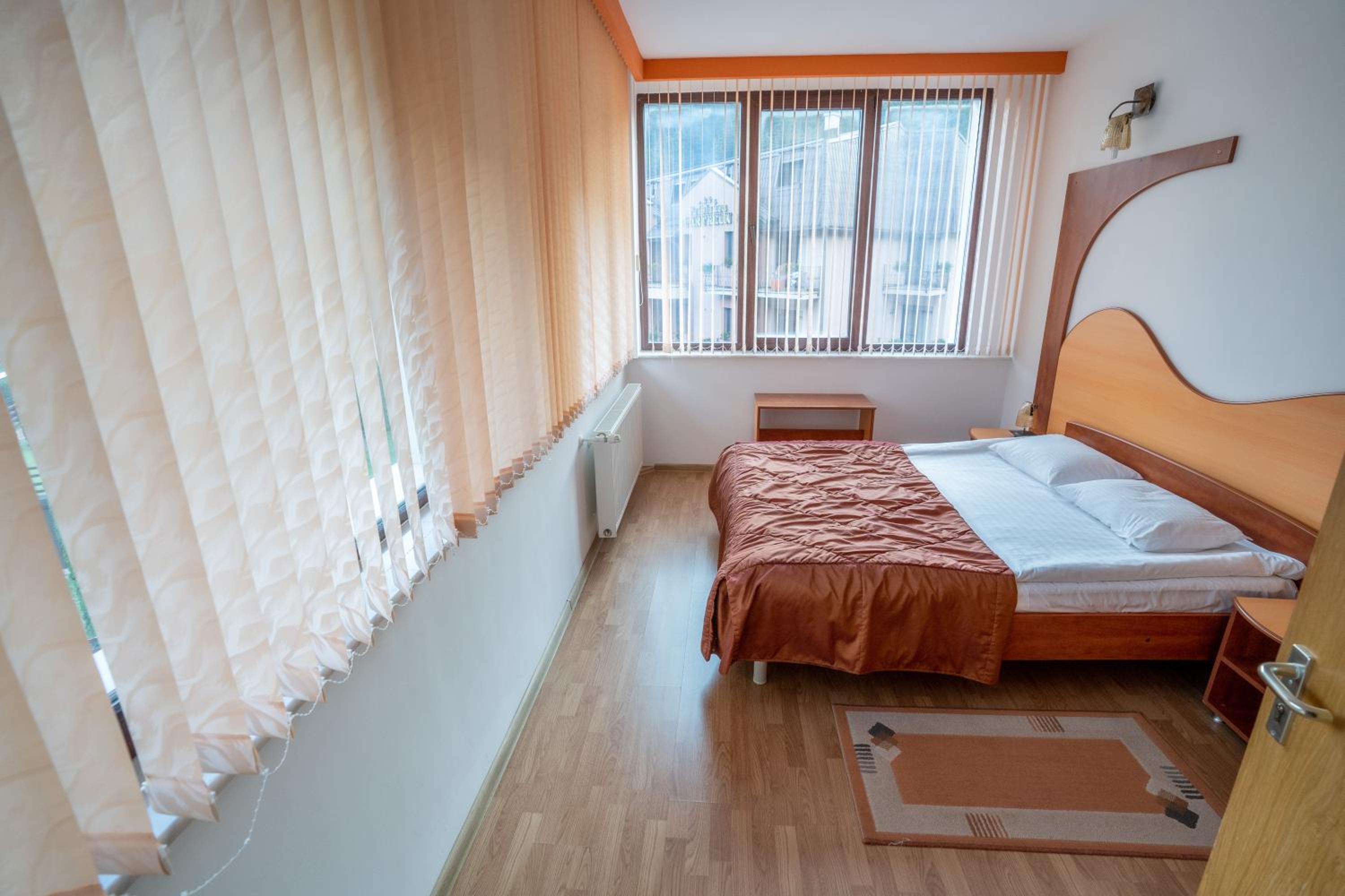 Double Room - Photo 1