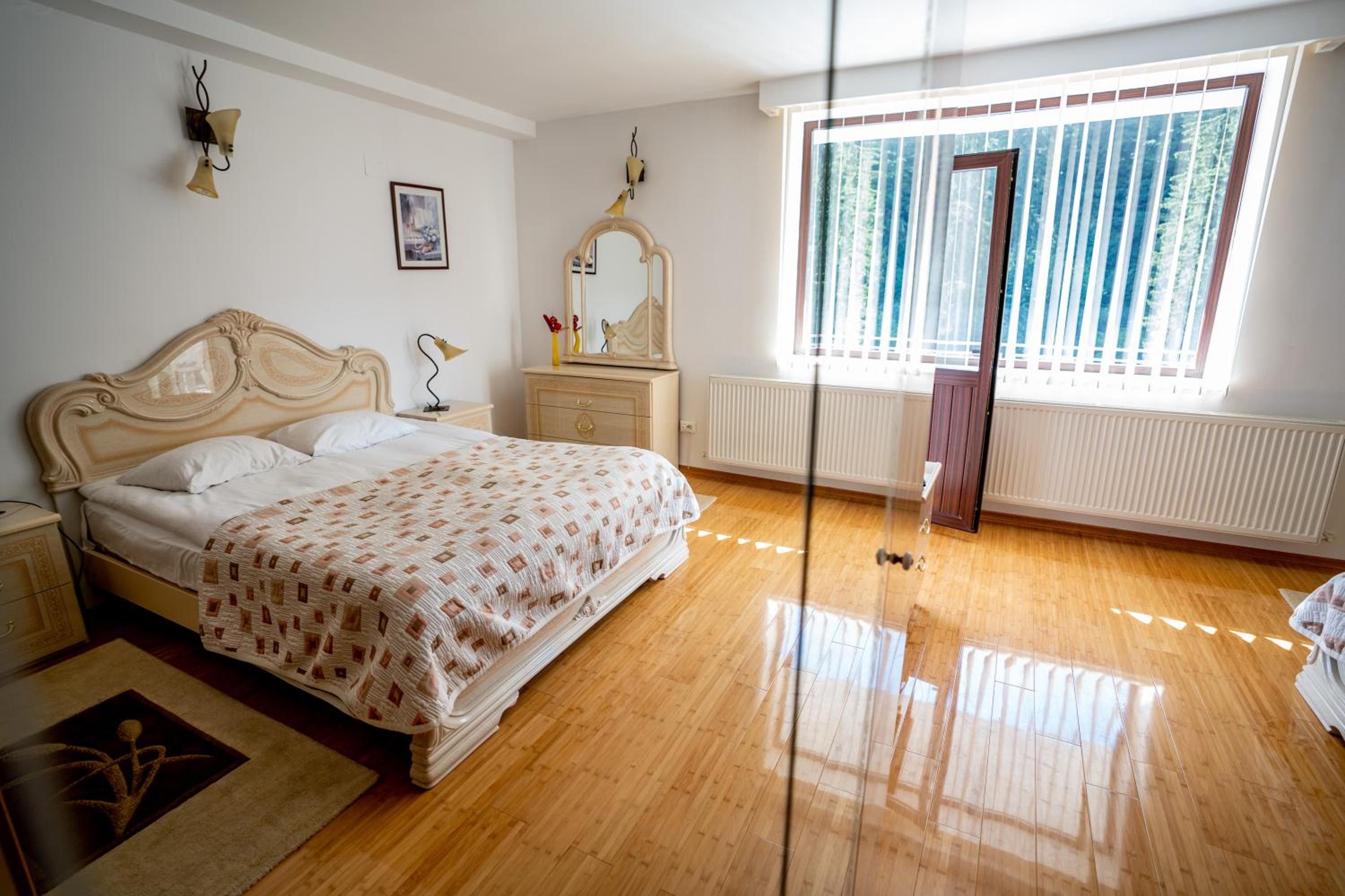 Superior One-Bedroom Suite - Photo 4
