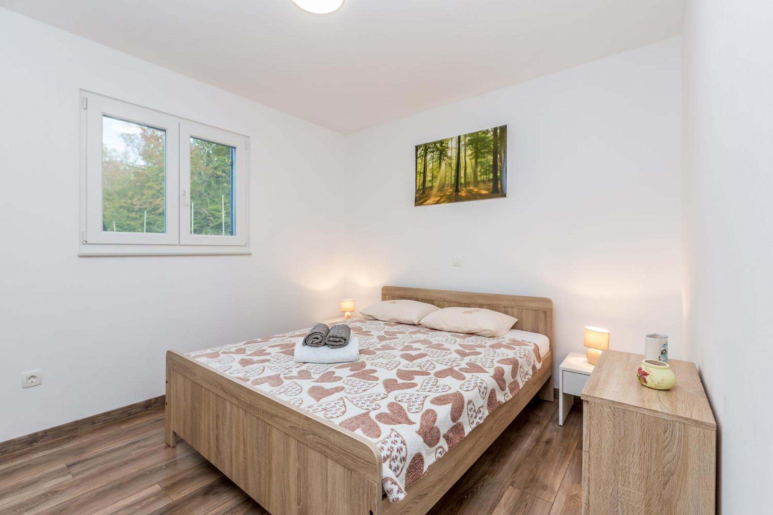 Three-Bedroom House photo 3
