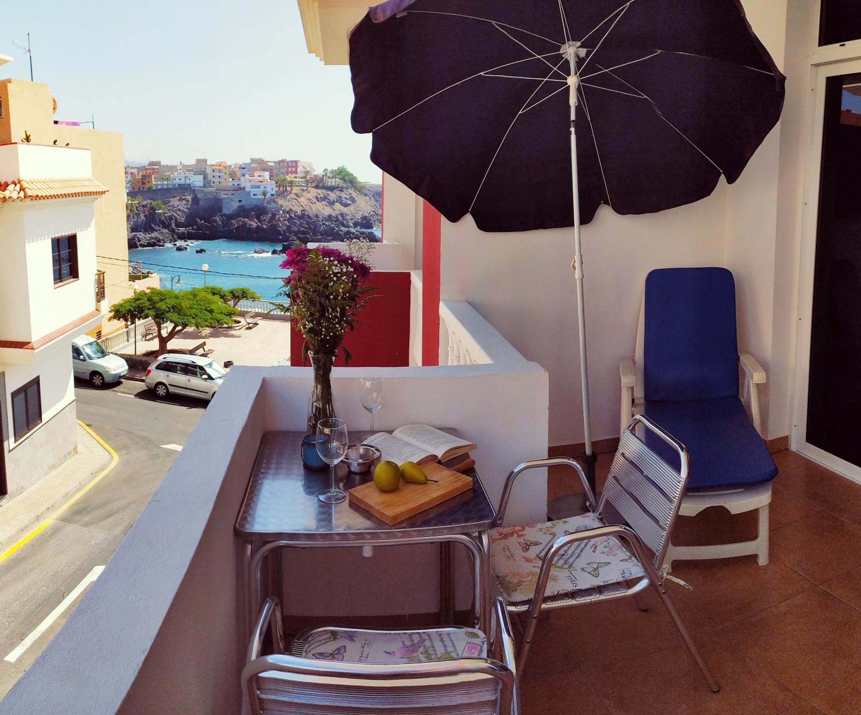 Apartment with Sea View photo 2