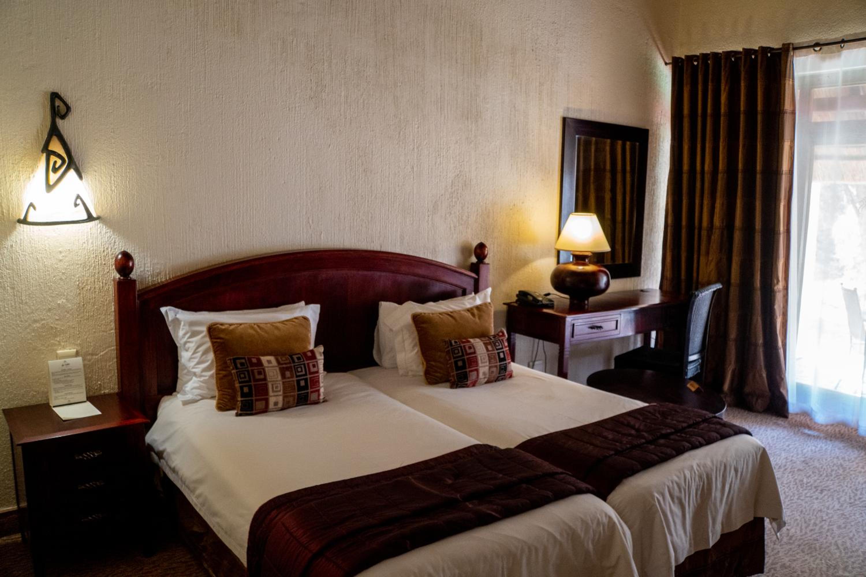 Accessible Twin Room photo 1