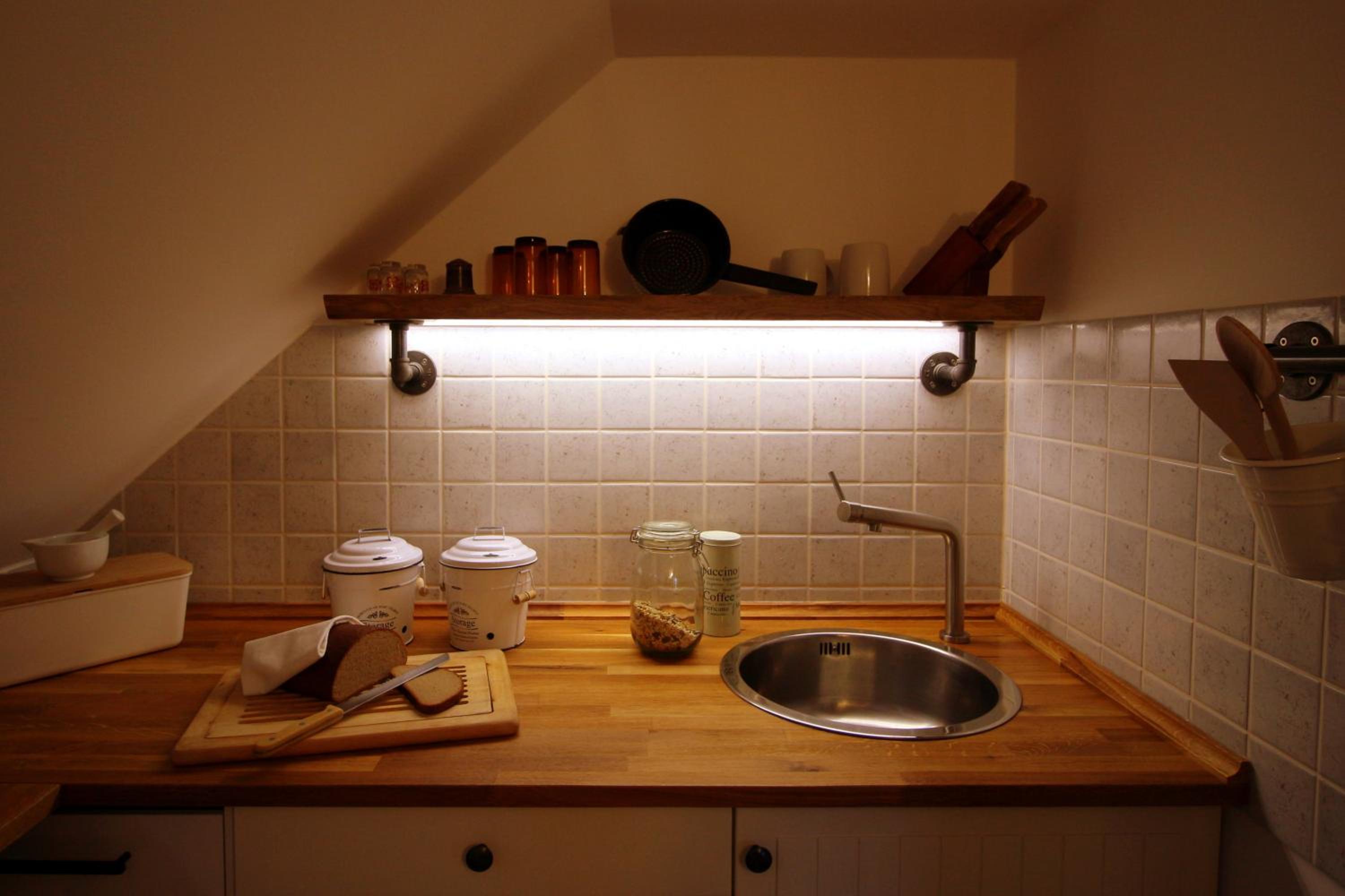 One-Bedroom Apartment - Photo 1