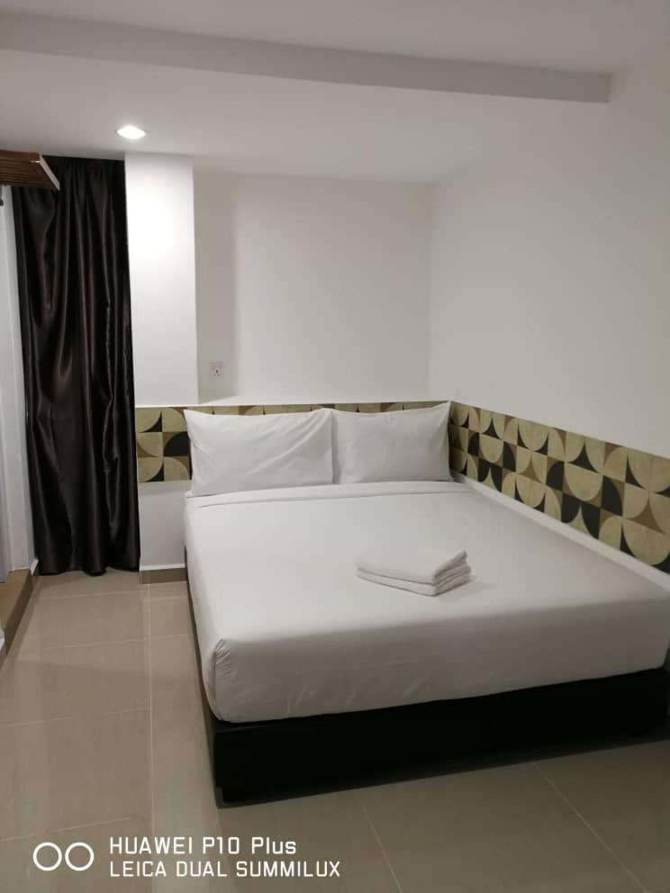 Standard Double Room - Photo 5